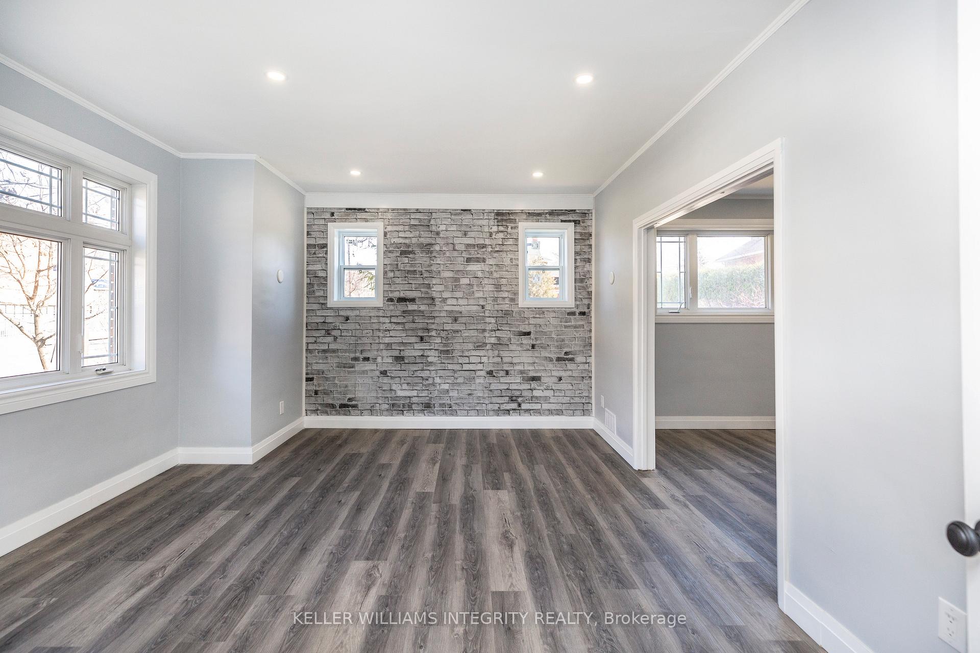 Photo 6 of Unit 1, 106 Harmer Avenue, Ottawa, Ottawa West — HOMEH