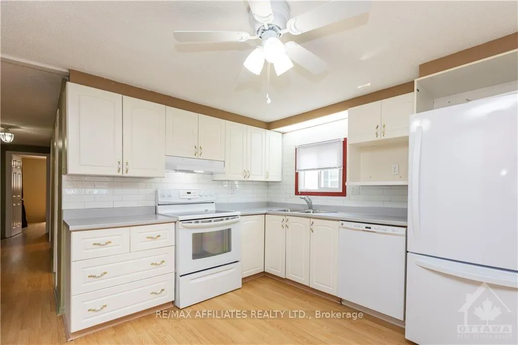 Photo 77 of 12 Pinewood Avenue, Beckwith, Beckwith Twp — HOMEH