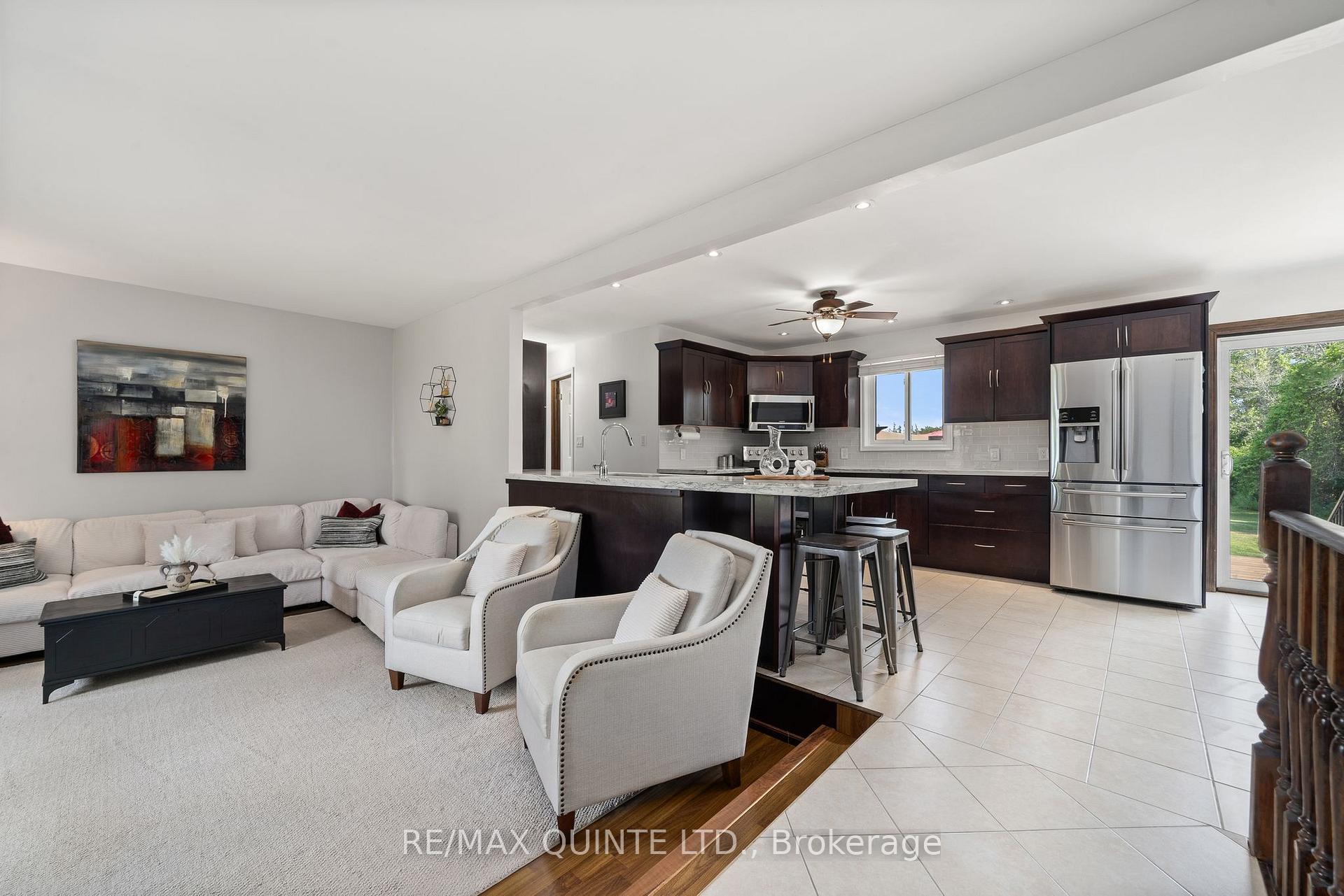 Photo 10 of 758 Lazier Road, Tyendinaga, Tyendinaga Township — HOMEH