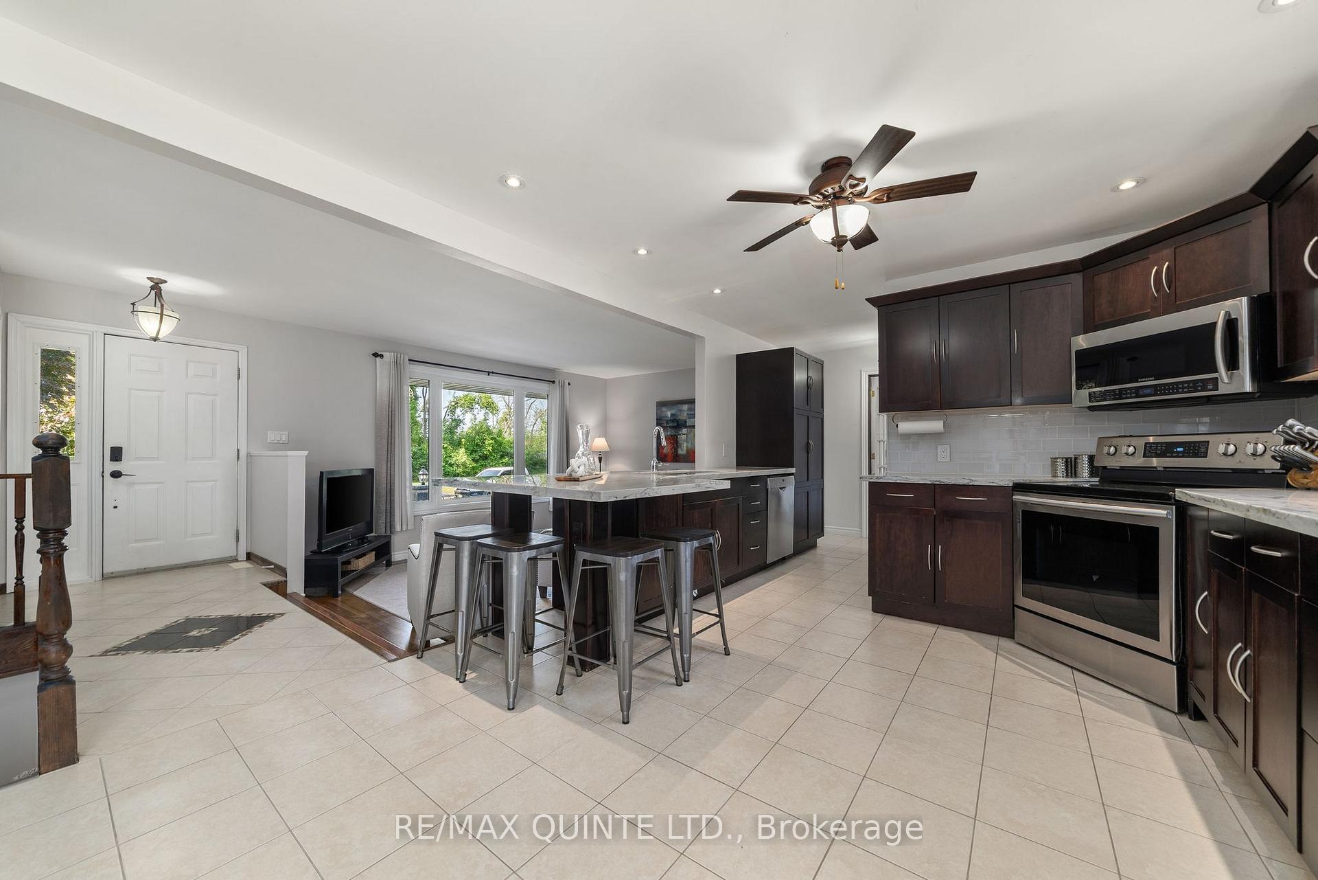Photo 15 of 758 Lazier Road, Tyendinaga, Tyendinaga Township — HOMEH