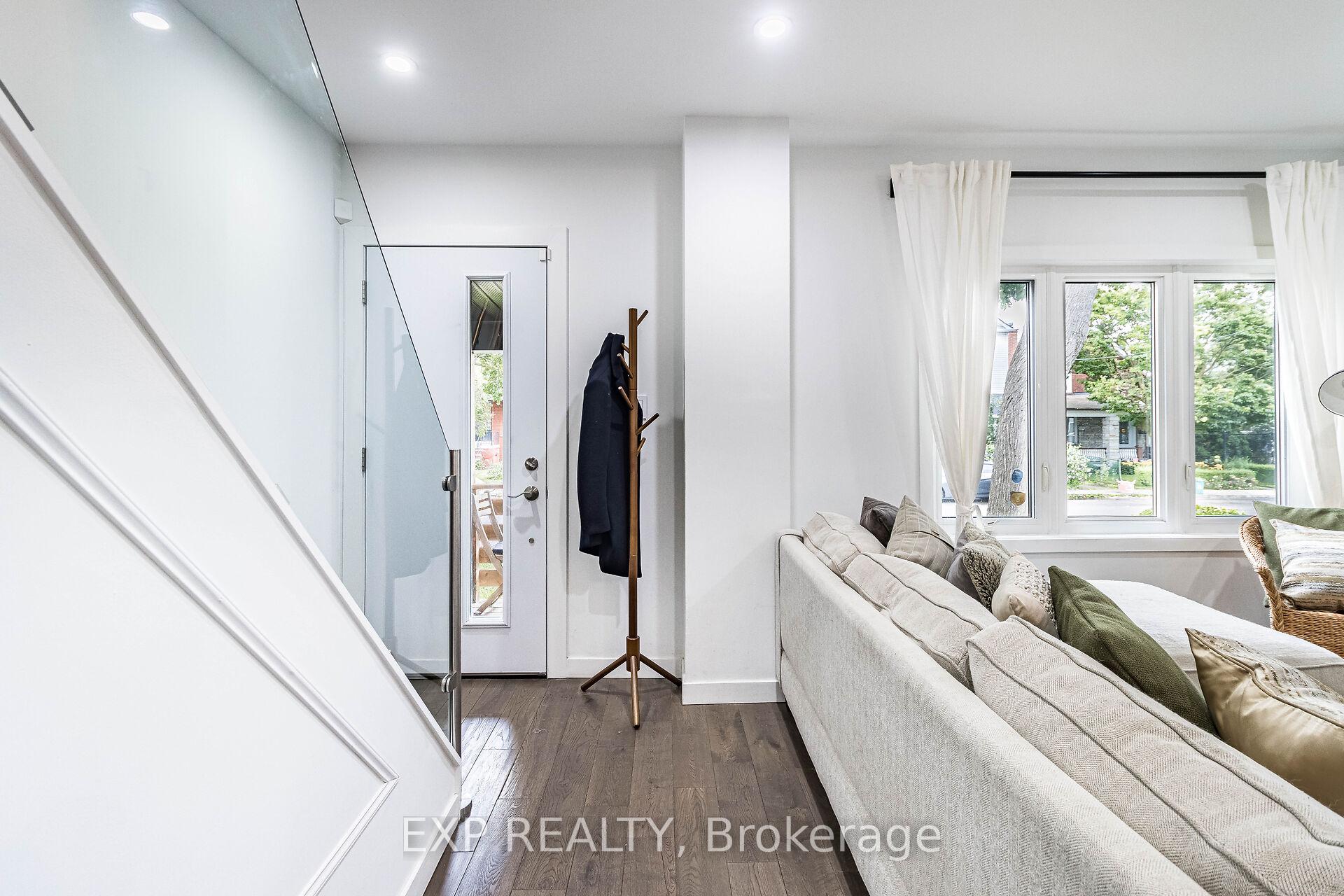 Photo 35 of 212 Sixth Street, Etobicoke, New Toronto — HOMEH