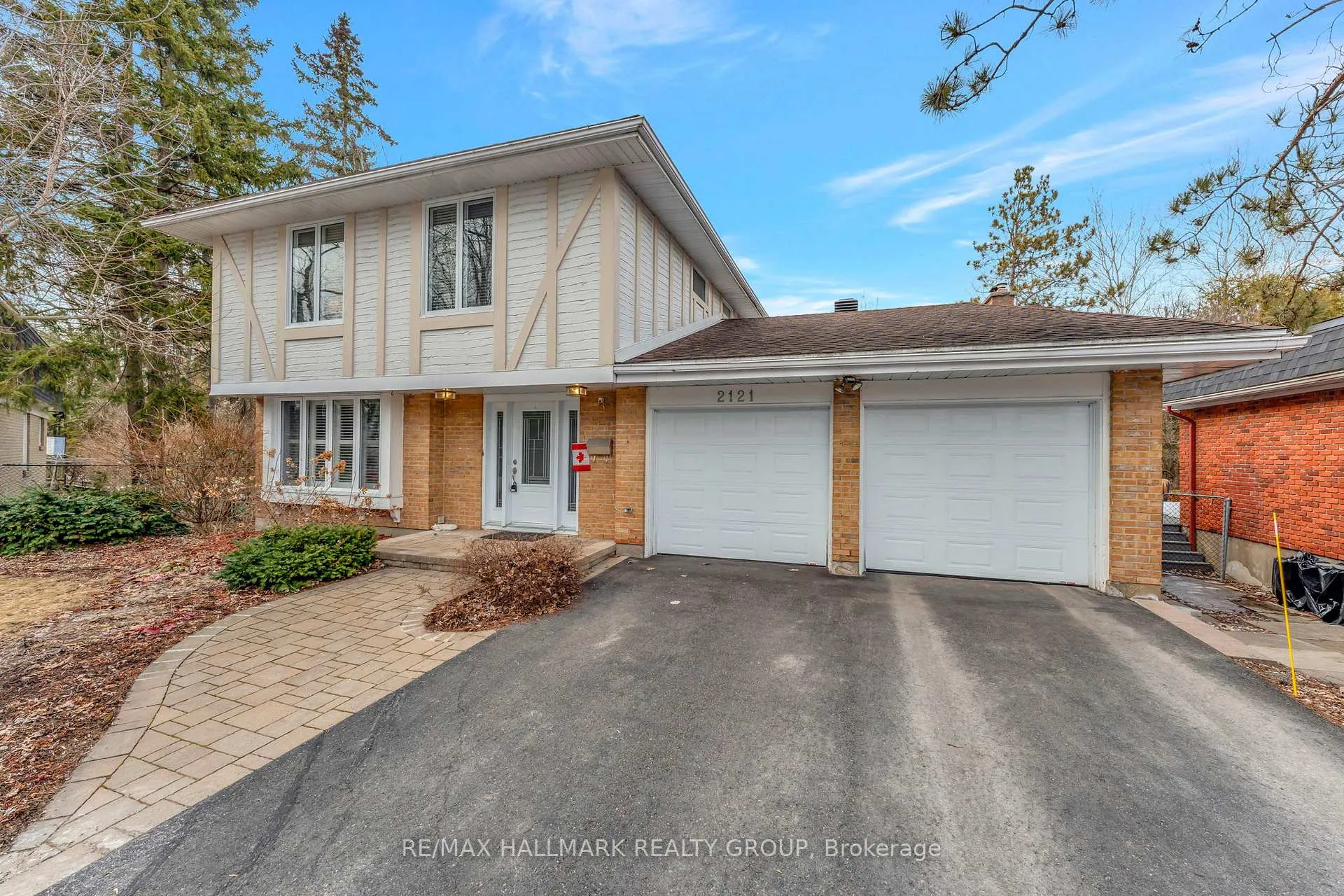 Photo 10 of 2121 Fillmore Crescent, Ottawa, Beacon Hill North — HOMEH
