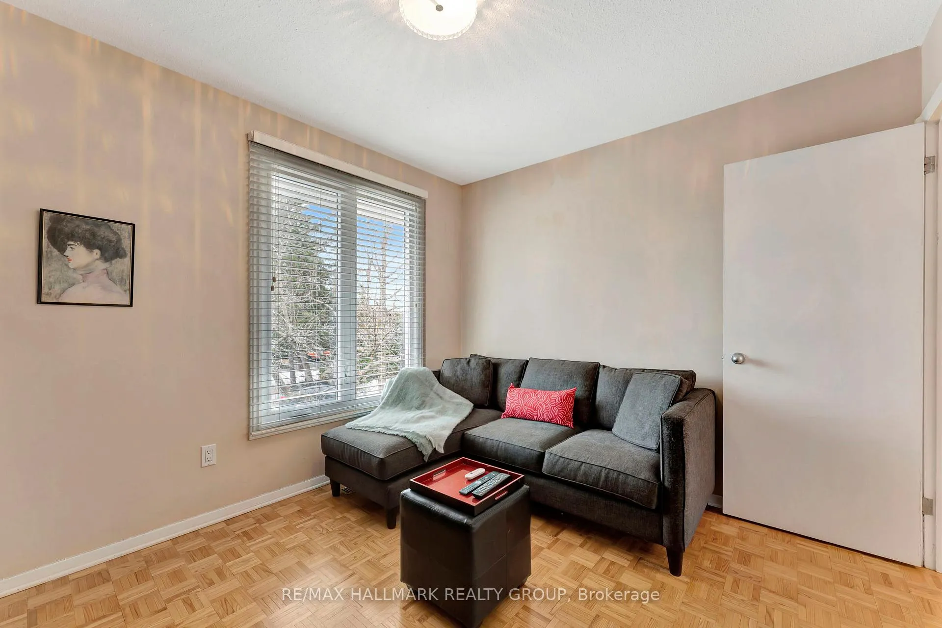 Photo 238 of 2121 Fillmore Crescent, Ottawa, Beacon Hill North — HOMEH