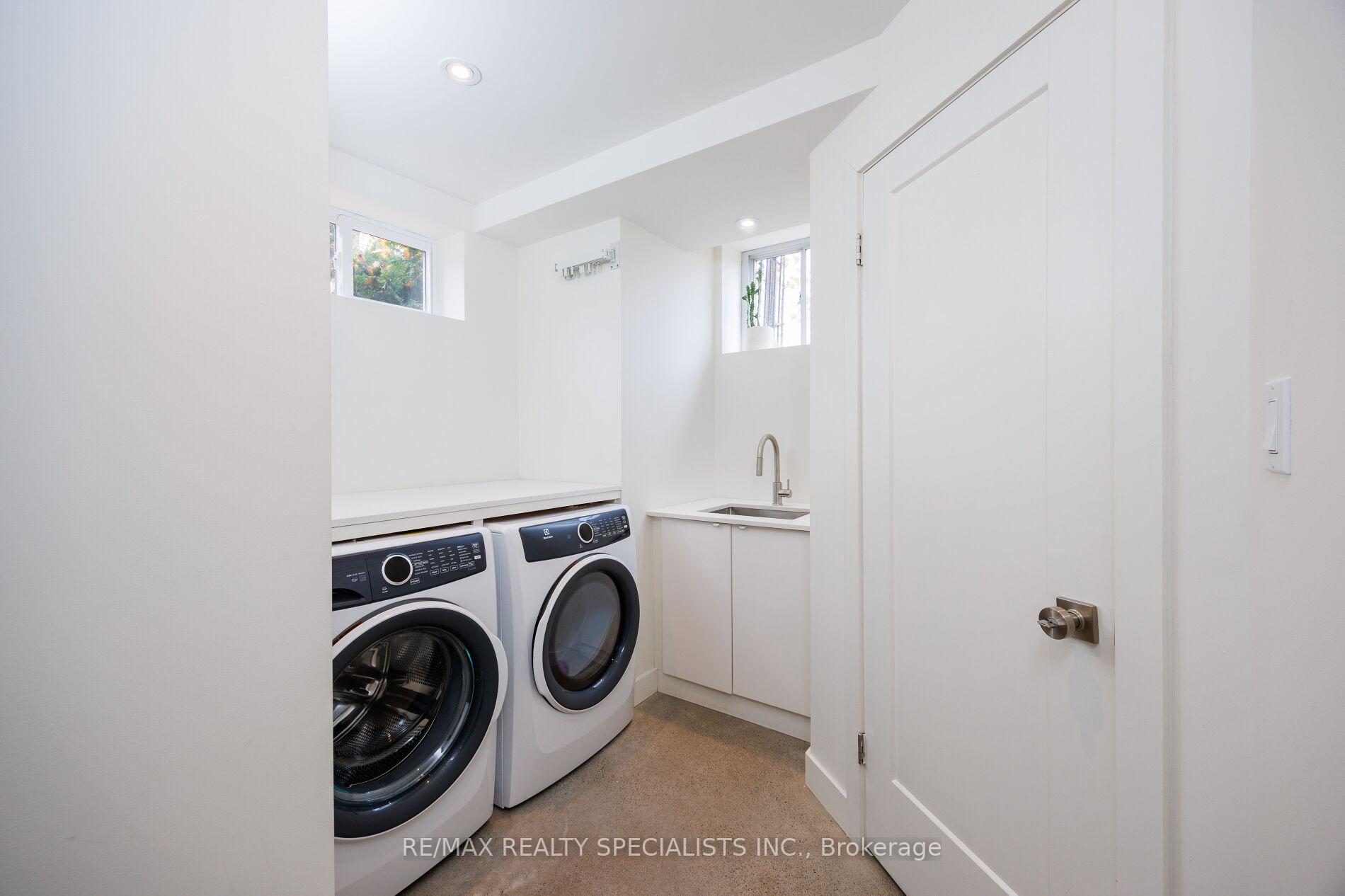 Photo 31 of 28 Eleventh Street, Etobicoke, New Toronto — HOMEH
