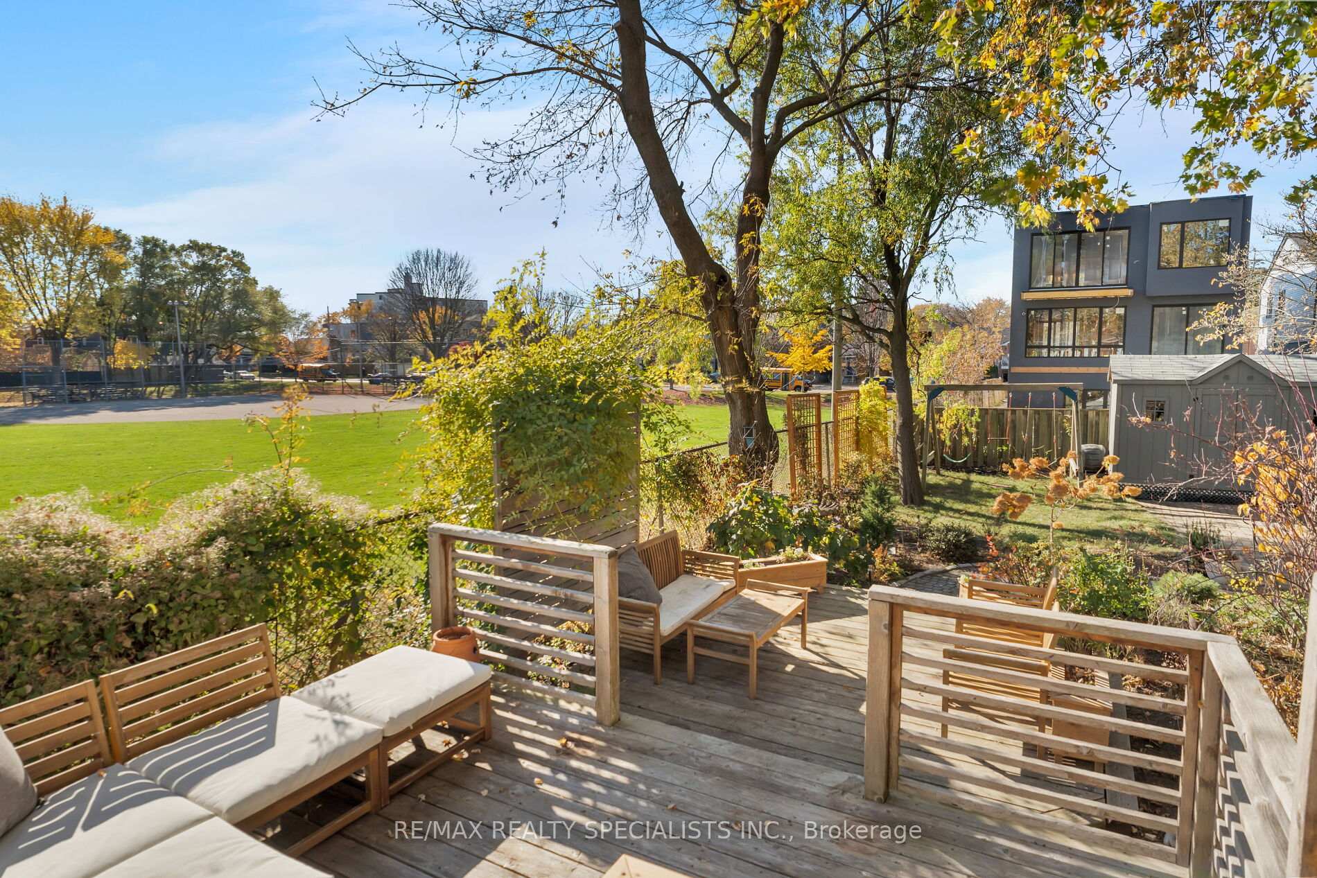 Photo 36 of 28 Eleventh Street, Etobicoke, New Toronto — HOMEH