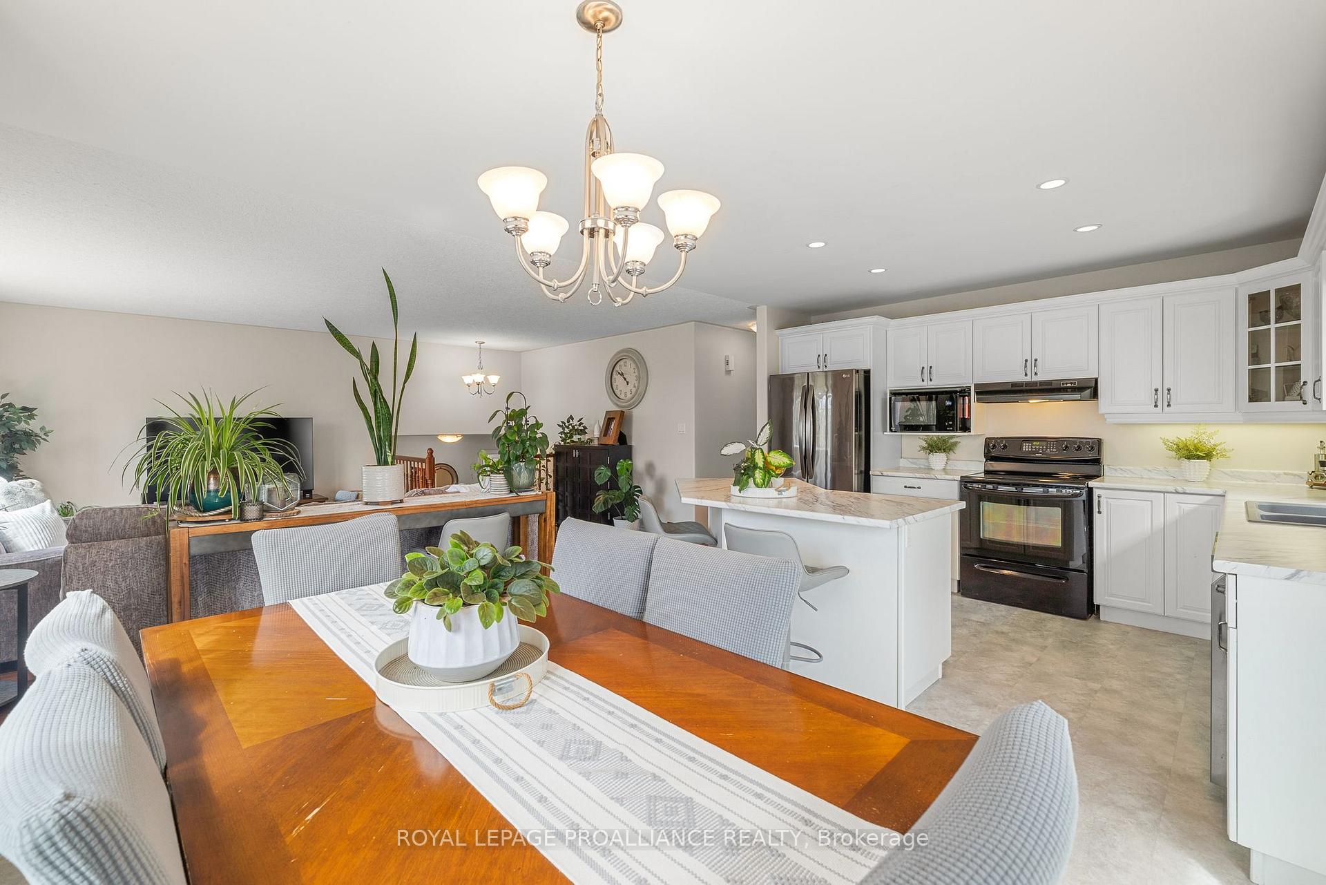 Photo 10 of 3375 Harmony Road, Tyendinaga, Tyendinaga Township — HOMEH