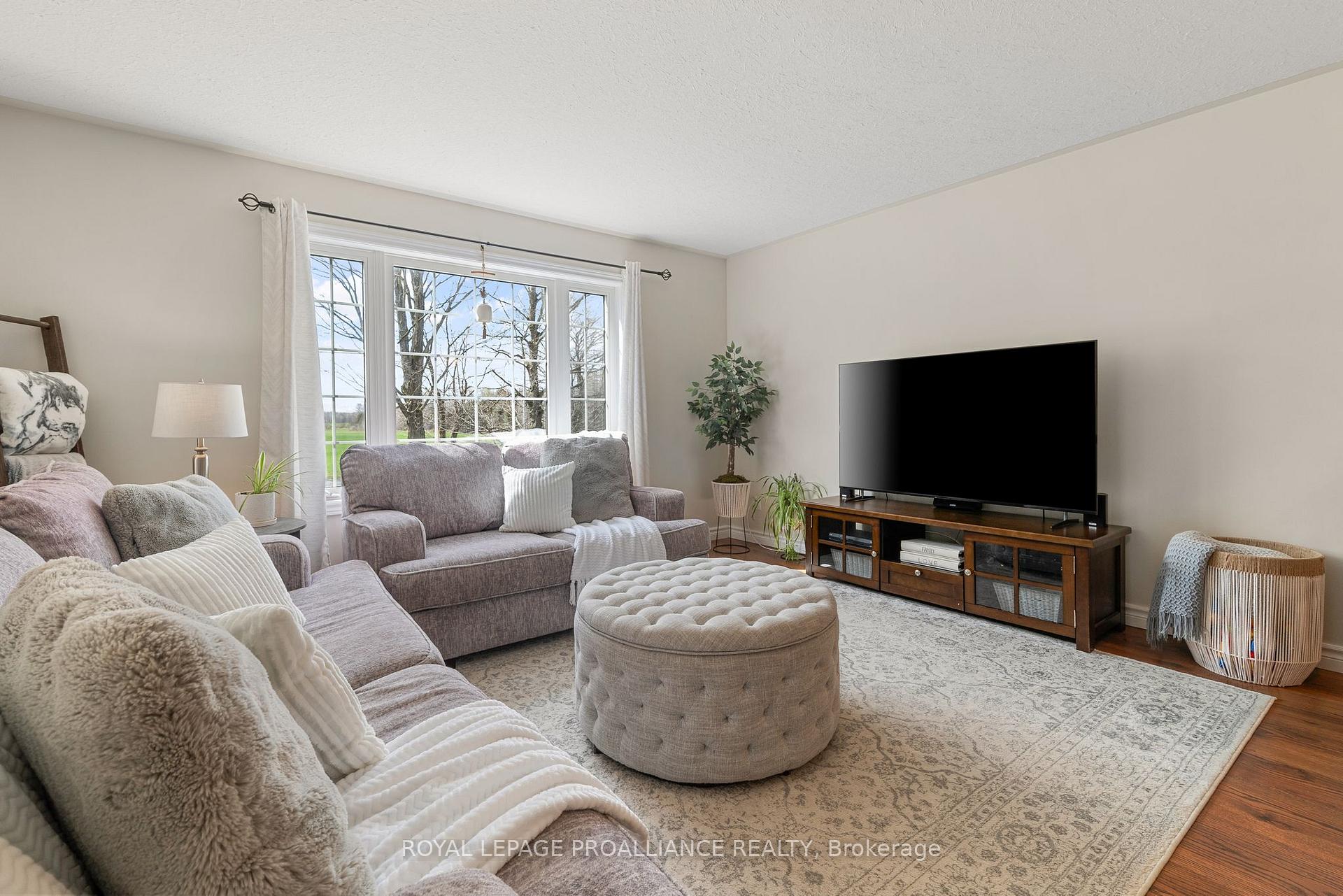 Photo 12 of 3375 Harmony Road, Tyendinaga, Tyendinaga Township — HOMEH