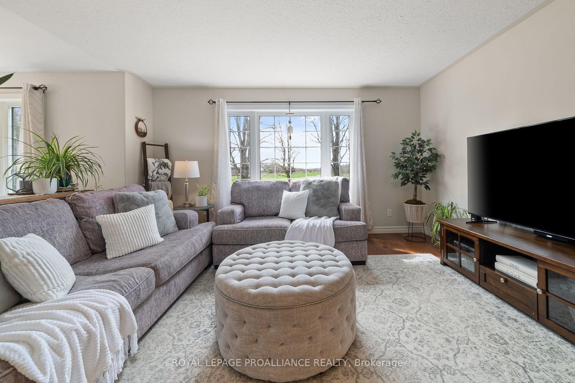 Photo 13 of 3375 Harmony Road, Tyendinaga, Tyendinaga Township — HOMEH