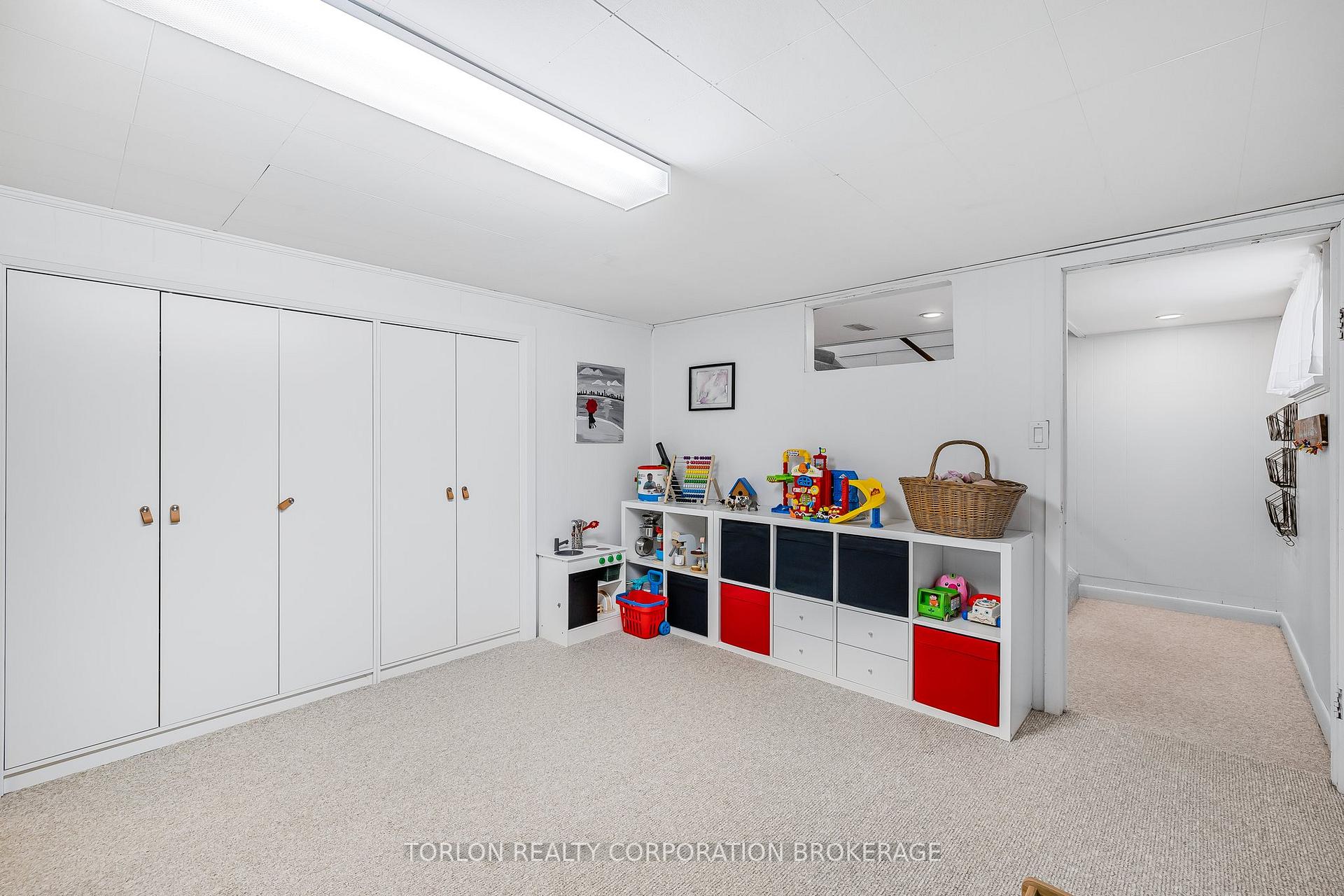 Photo 28 of 29 Mitcham Drive, Etobicoke, Alderwood — HOMEH