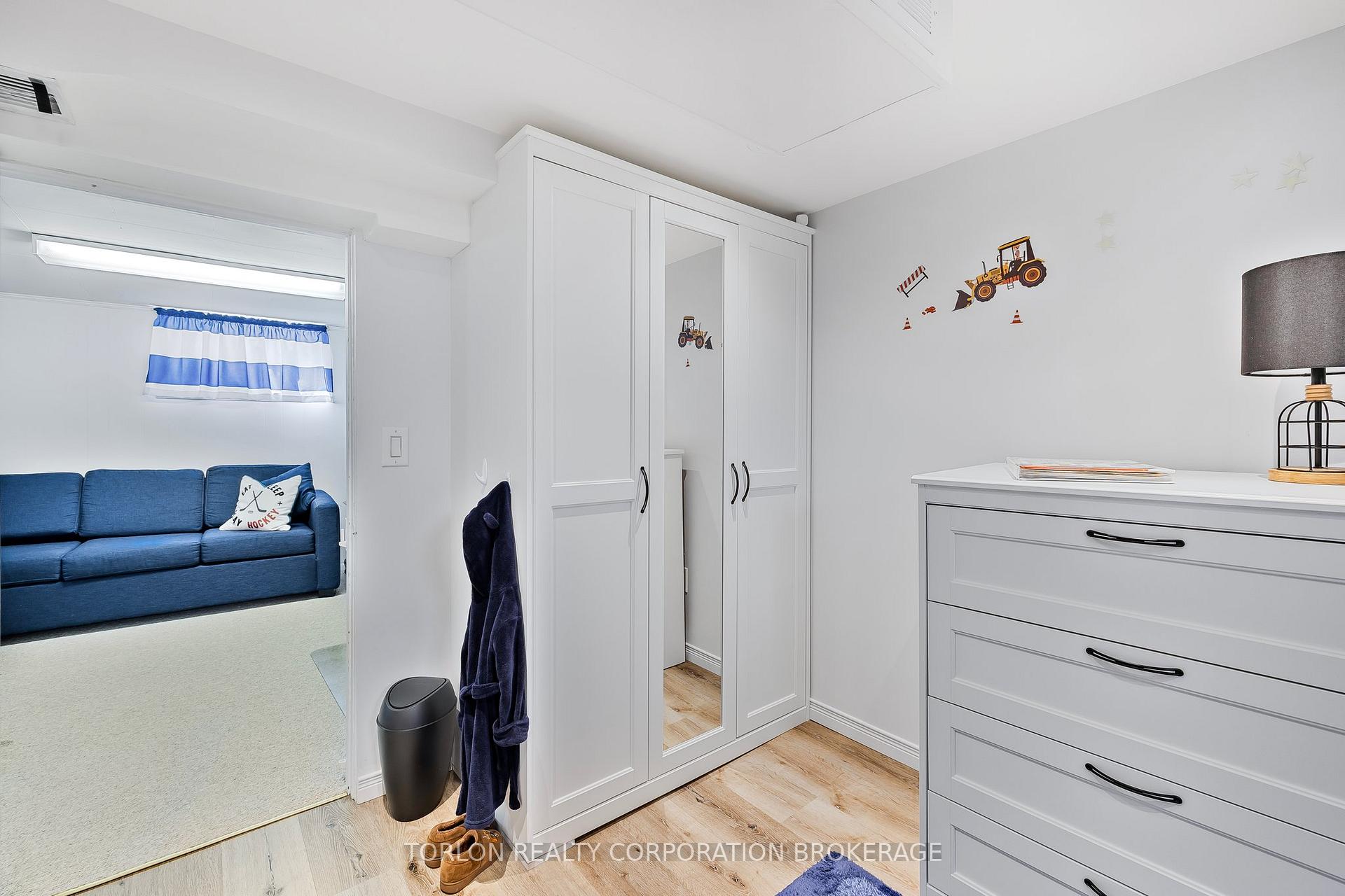 Photo 30 of 29 Mitcham Drive, Etobicoke, Alderwood — HOMEH