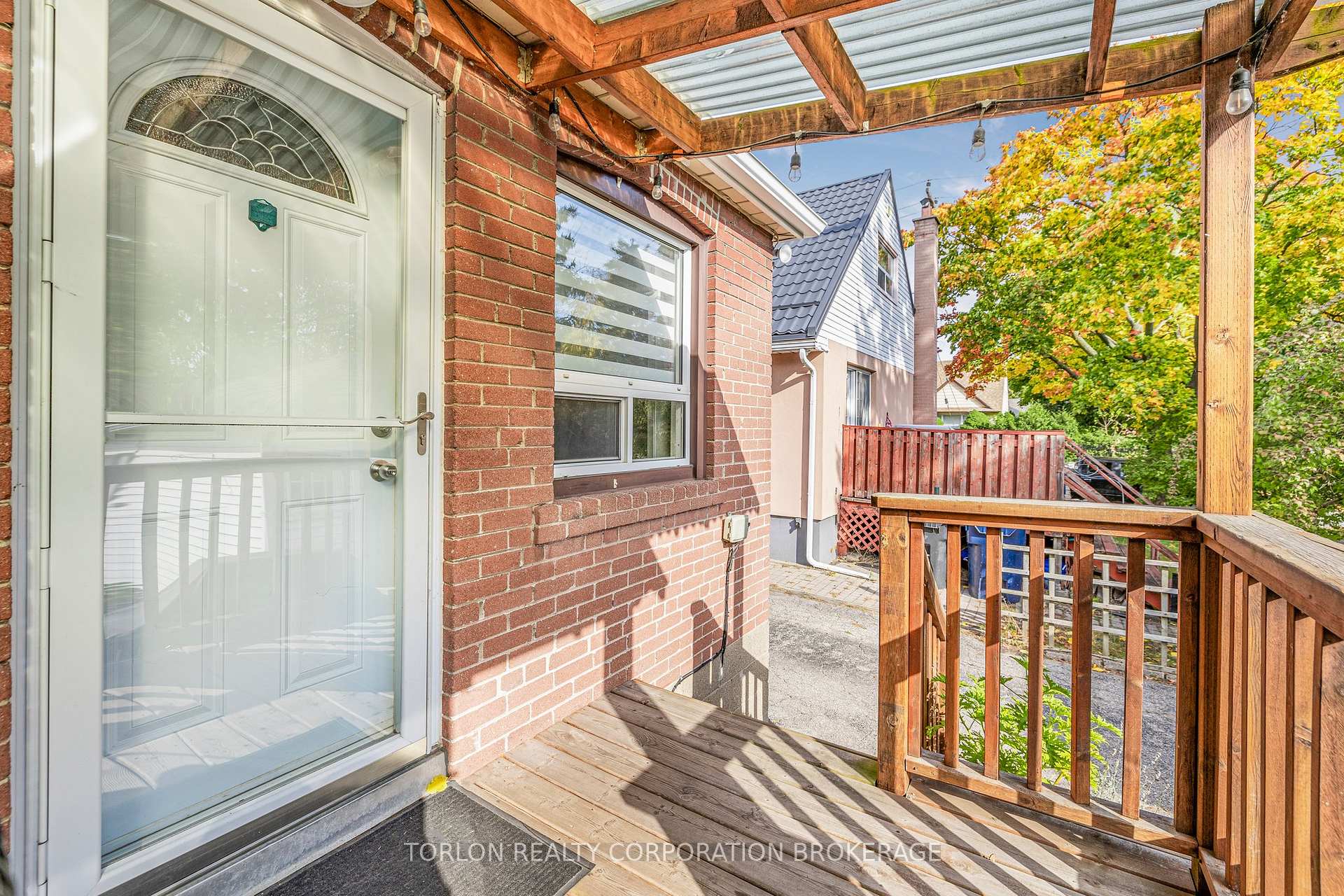 Photo 34 of 29 Mitcham Drive, Etobicoke, Alderwood — HOMEH