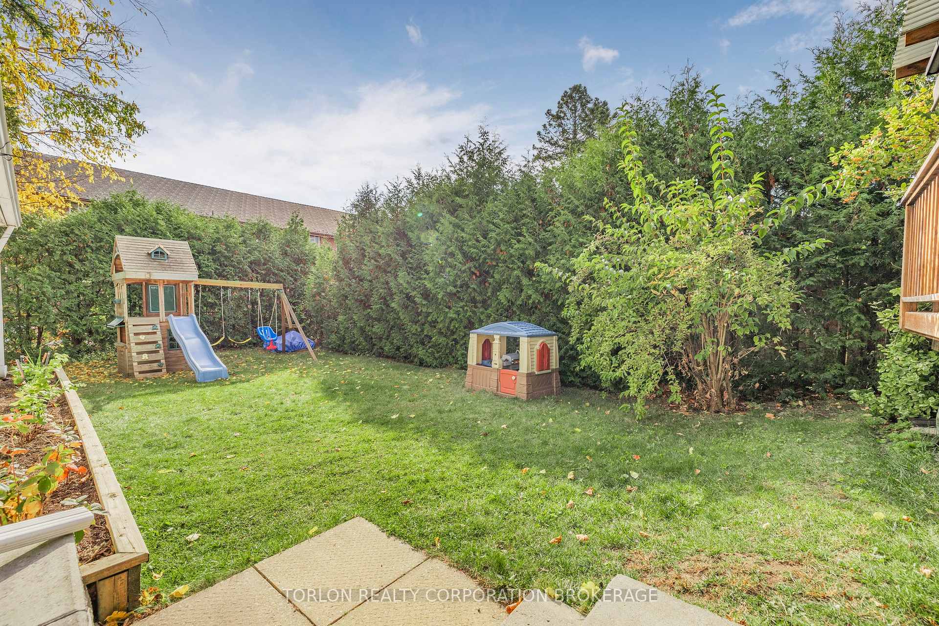 Photo 36 of 29 Mitcham Drive, Etobicoke, Alderwood — HOMEH
