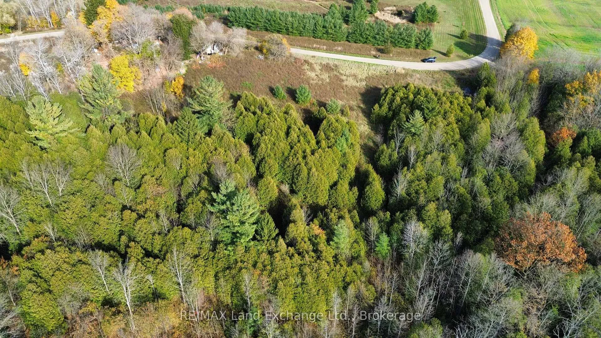 Photo 4 of 40 Taylor Road, Arran-Elderslie — HOMEH