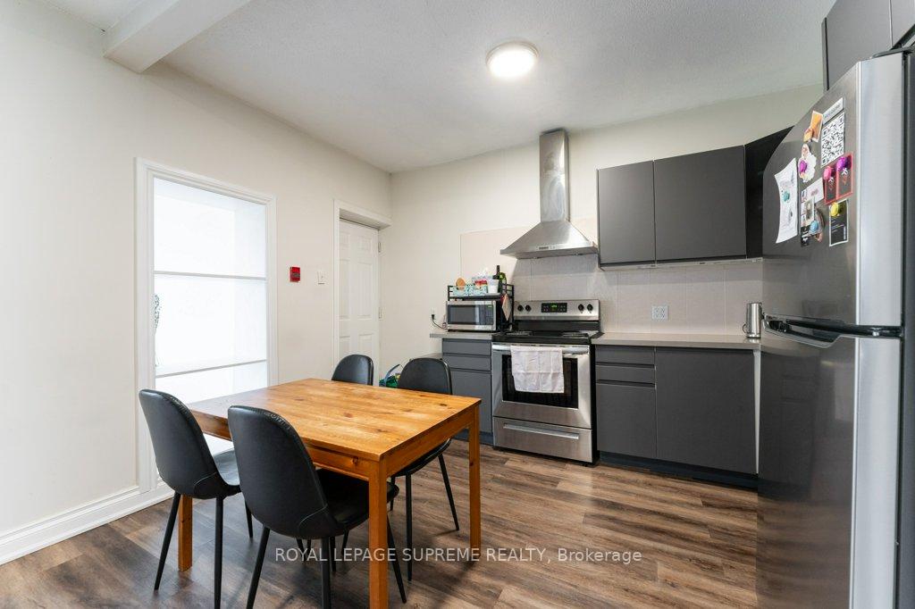 Photo 12 of Unit 2, 827 College Street, Toronto, Trinity-Bellwoods — HOMEH