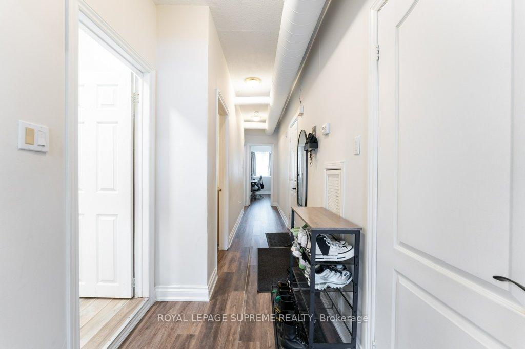 Photo 5 of Unit 2, 827 College Street, Toronto, Trinity-Bellwoods — HOMEH