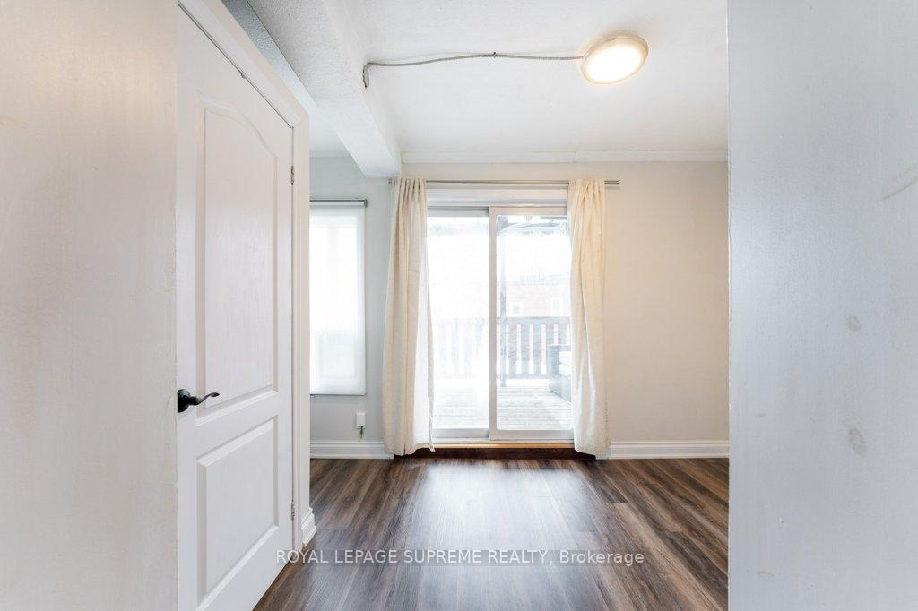 Photo 8 of Unit 2, 827 College Street, Toronto, Trinity-Bellwoods — HOMEH