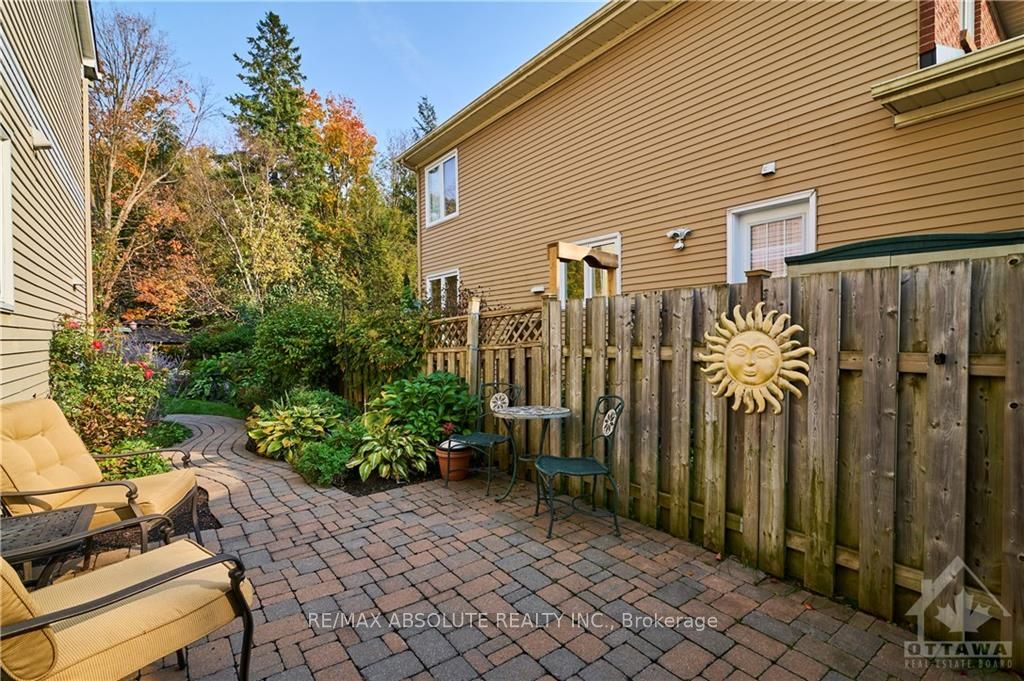 Photo 56 of 1505 Forest Valley Drive, Ottawa, Chapel Hill — HOMEH