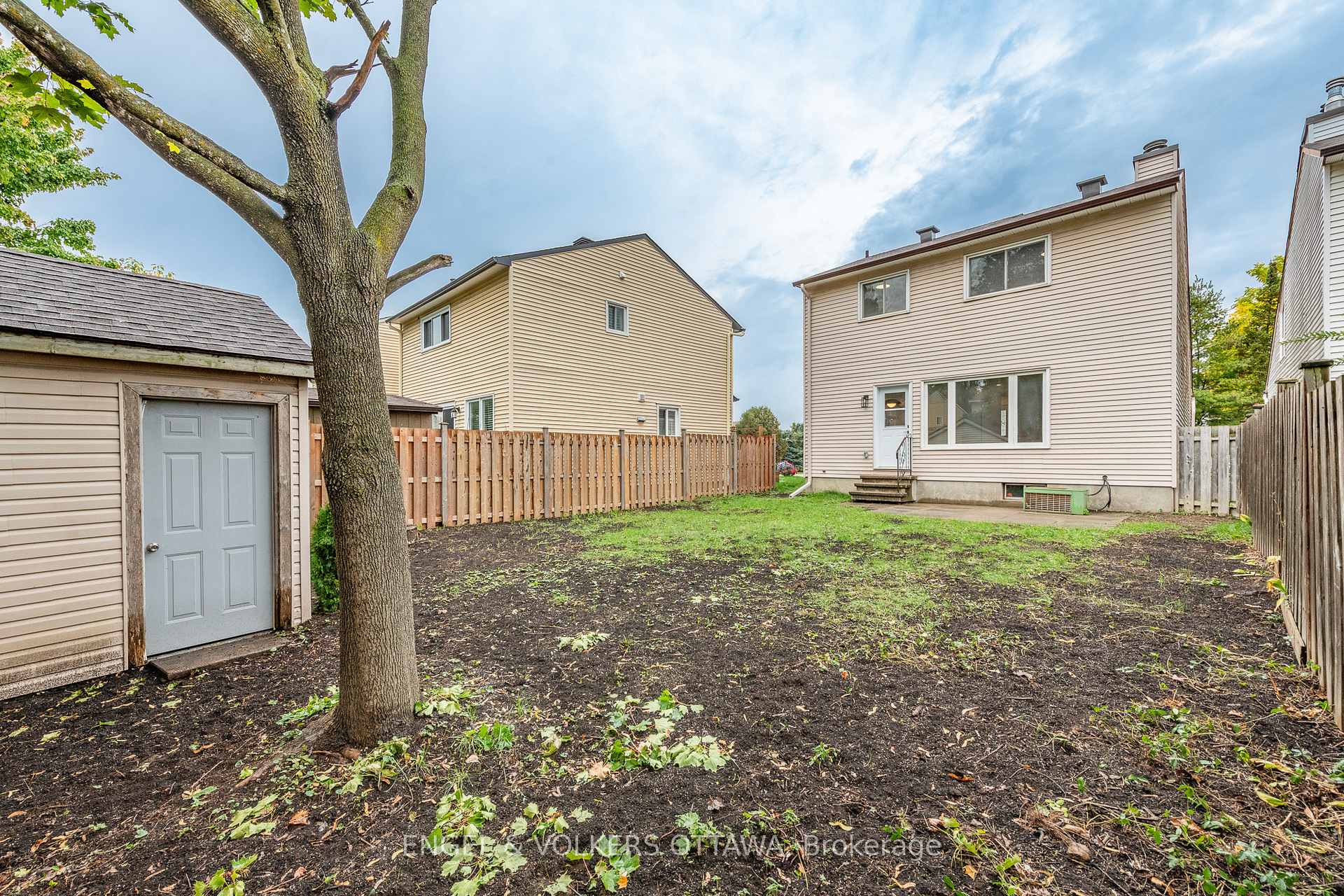 Photo 48 of 39 Benlark Road, Ottawa, Barrhaven - On the Green — HOMEH