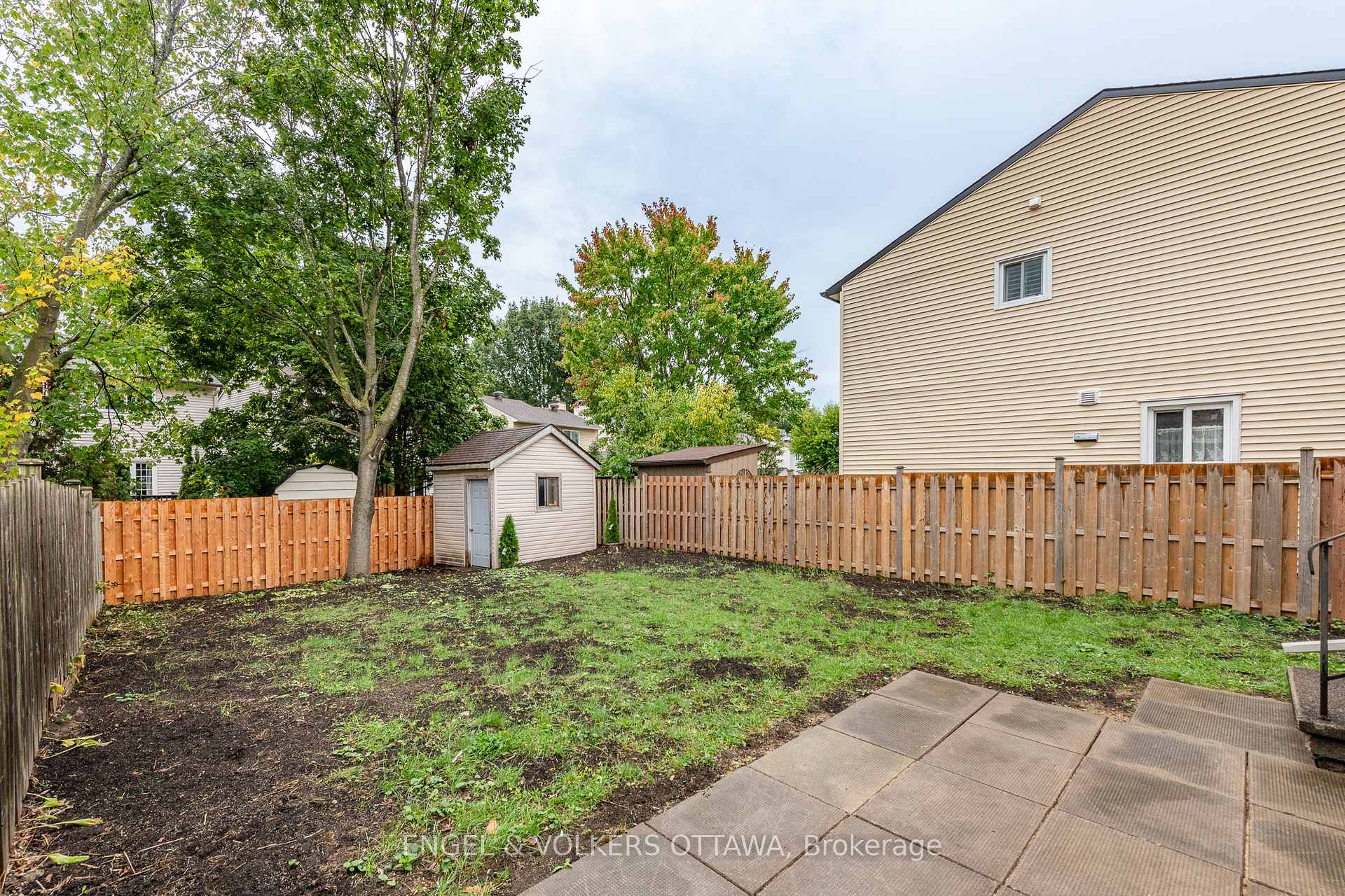 Photo 44 of 39 Benlark Road, Ottawa, Barrhaven - On the Green — HOMEH