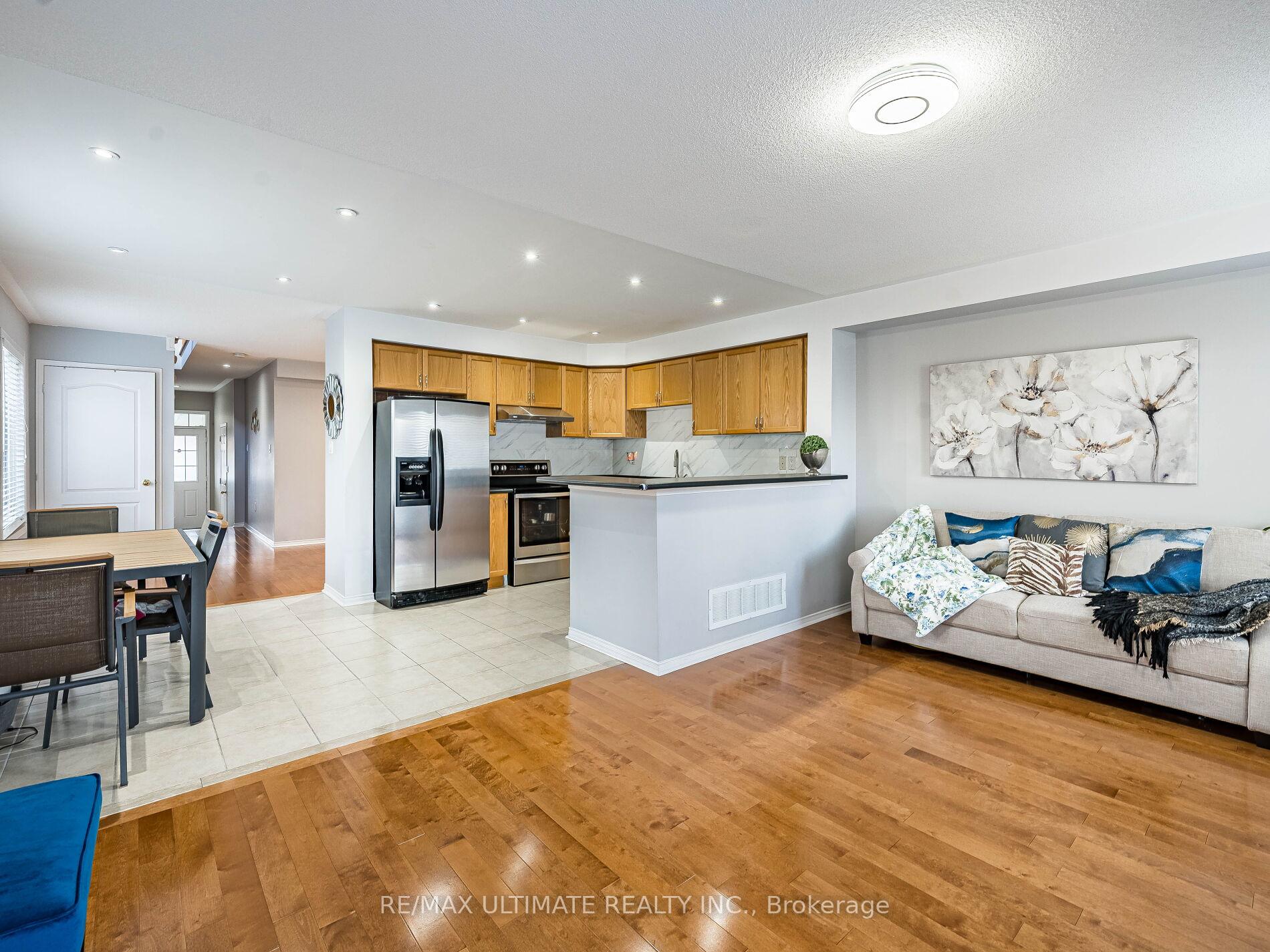 Photo 9 of 43 Tozer Crescent, Ajax, Northwest Ajax — HOMEH