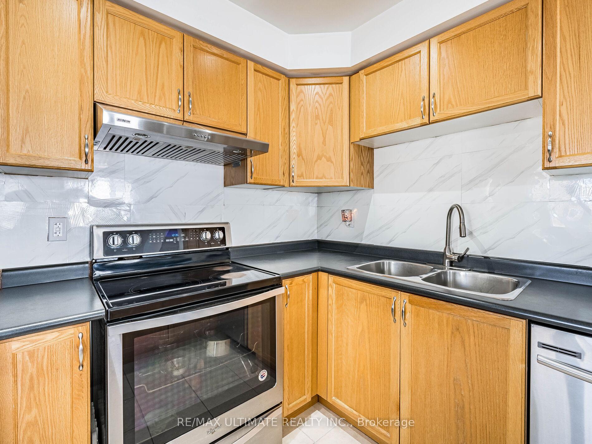Photo 23 of 43 Tozer Crescent, Ajax, Northwest Ajax — HOMEH