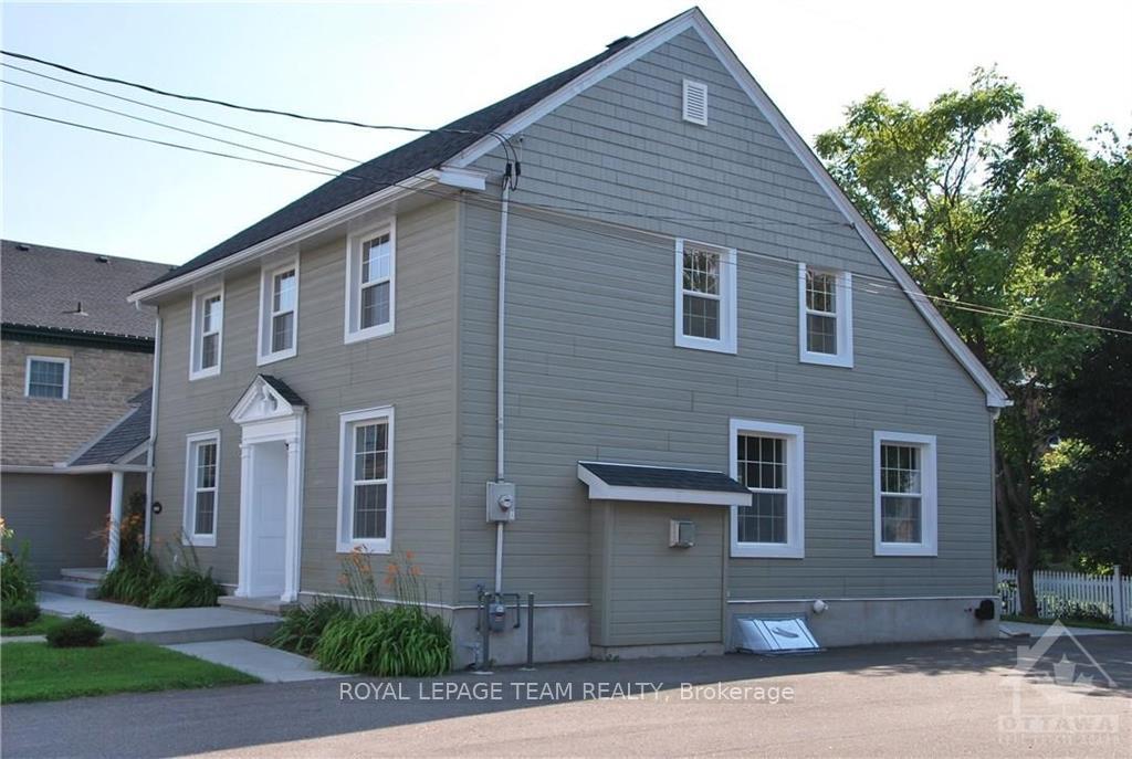 Photo 8 of 184 John Street N, Arnprior — HOMEH