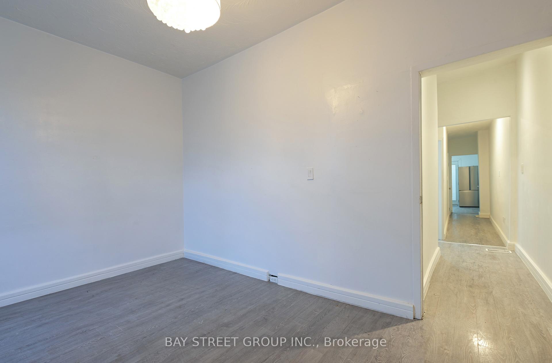 Photo 5 of Unit Upper, 1246 College Avenue, Toronto, Dufferin Grove — HOMEH