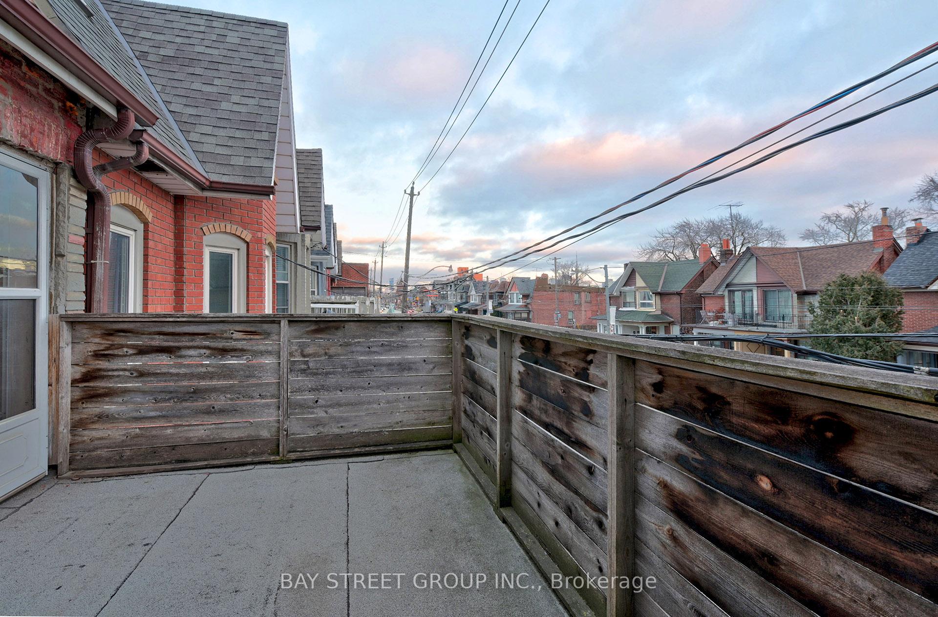 Photo 7 of Unit Upper, 1246 College Avenue, Toronto, Dufferin Grove — HOMEH