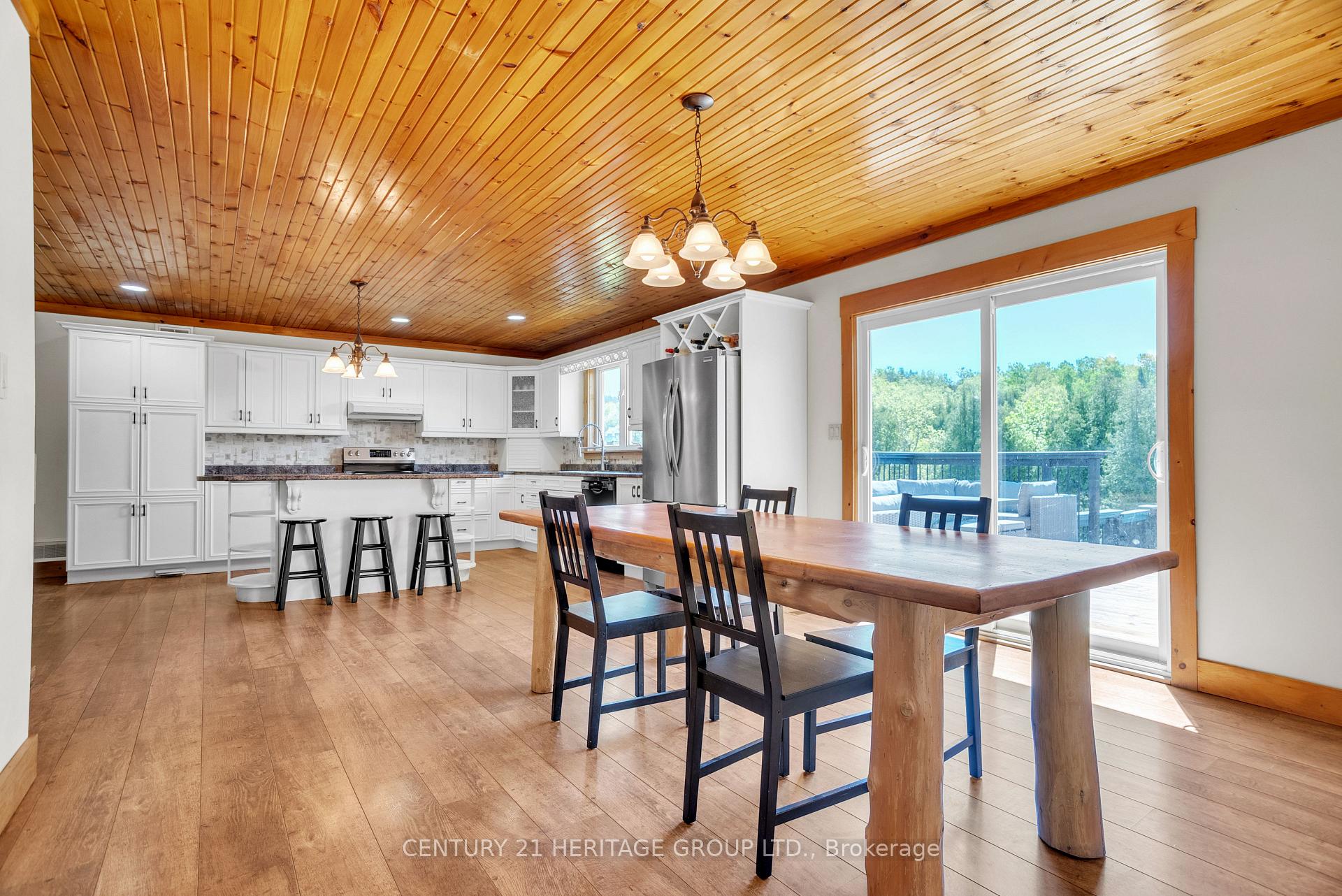 Photo 3 of 1258 Shannon Road, Tyendinaga, Tyendinaga Township — HOMEH