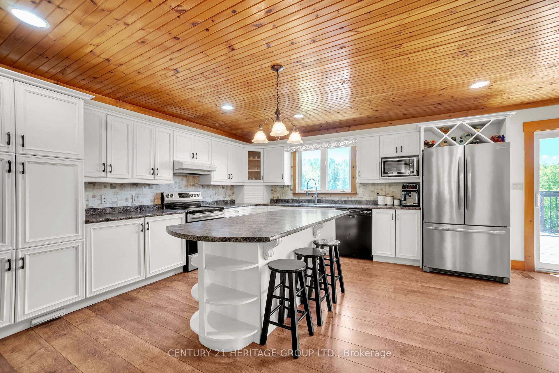 Photo 6 of 1258 Shannon Road, Tyendinaga, Tyendinaga Township — HOMEH