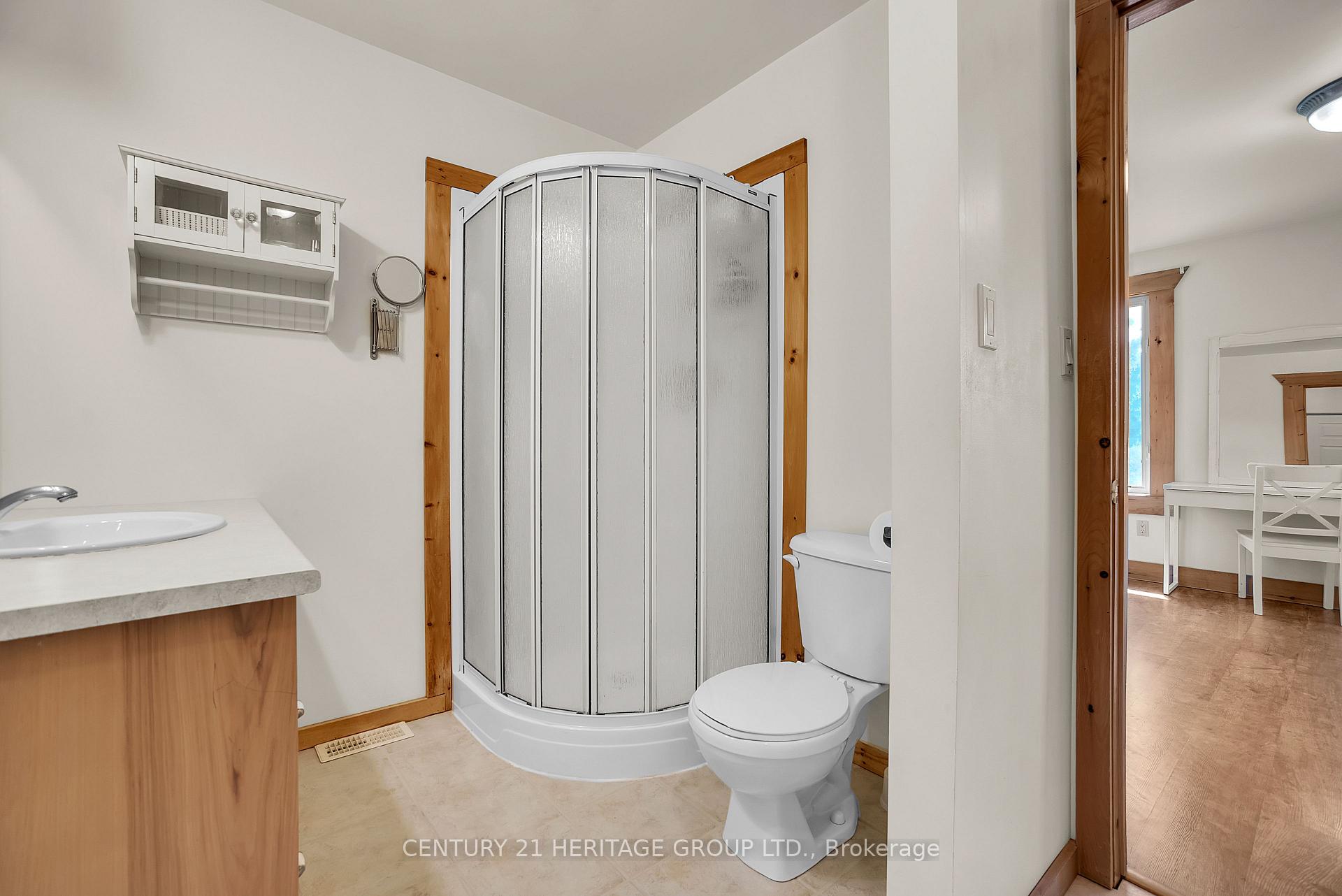 Photo 10 of 1258 Shannon Road, Tyendinaga, Tyendinaga Township — HOMEH