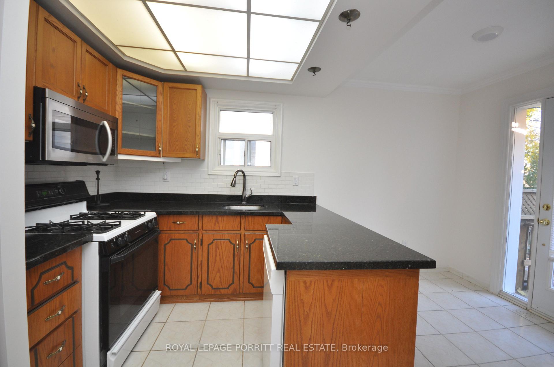 Photo 2 of Unit Main, 47 Radlett Avenue, Etobicoke, Alderwood — HOMEH