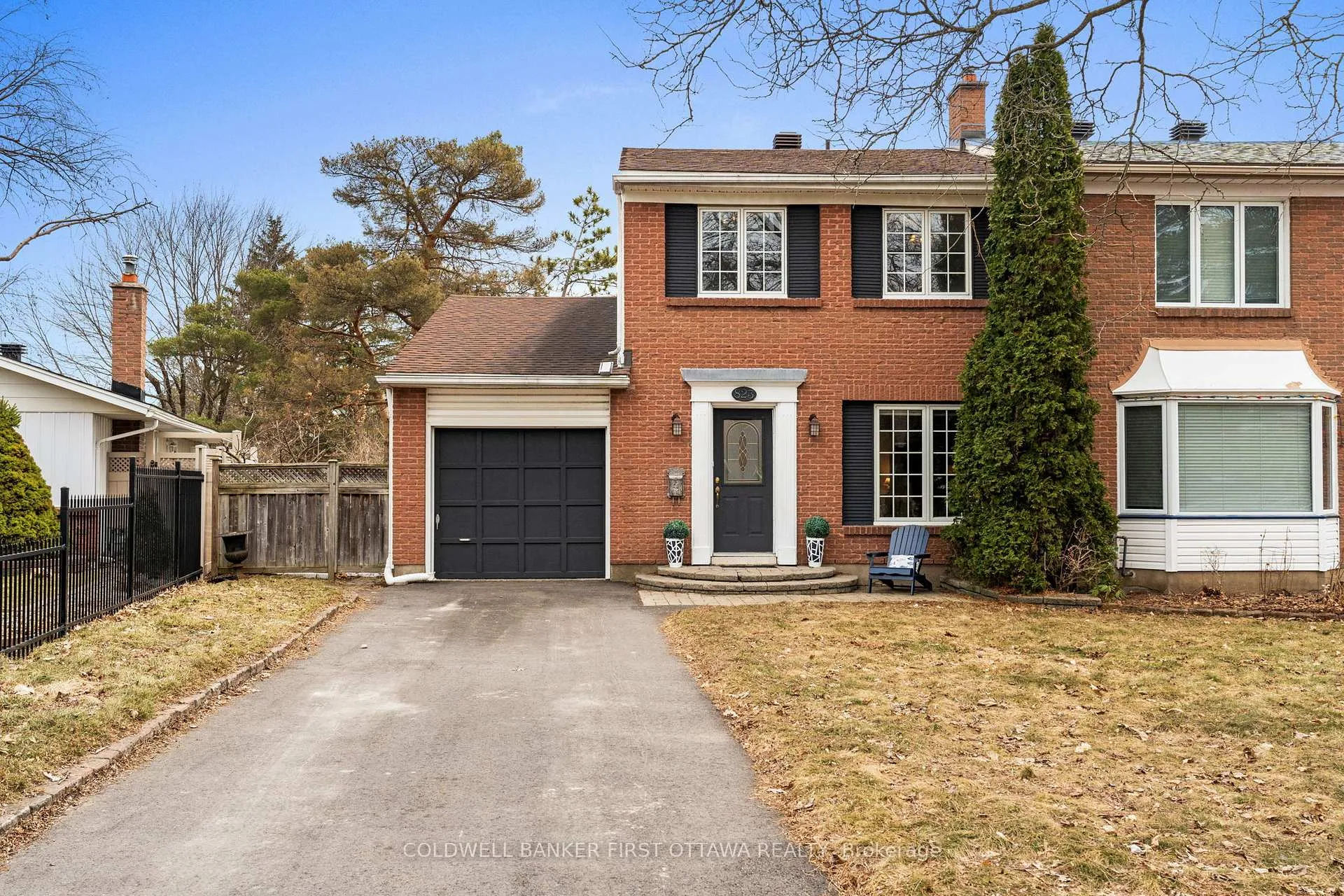 Photo 1 of 823 Eastvale Drive, Ottawa, Beacon Hill North — HOMEH