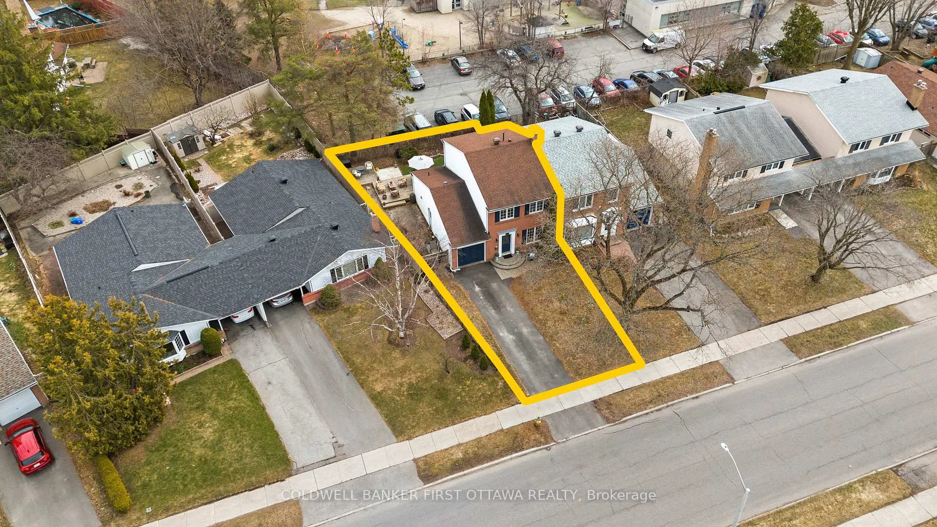 Photo 30 of 823 Eastvale Drive, Ottawa, Beacon Hill North — HOMEH