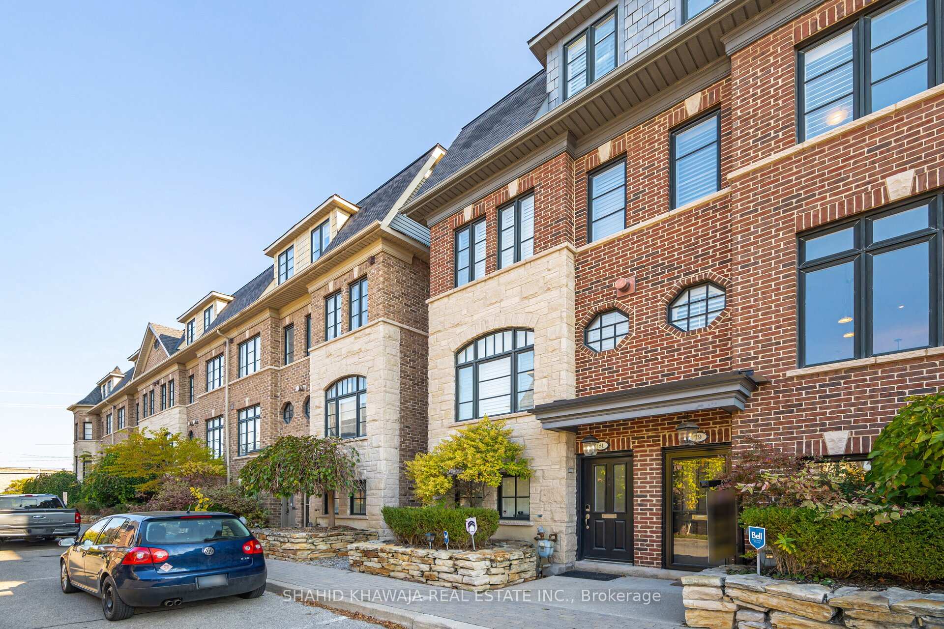 Photo 2 of 79 Ruby Lang Lane, Etobicoke, Mimico — HOMEH