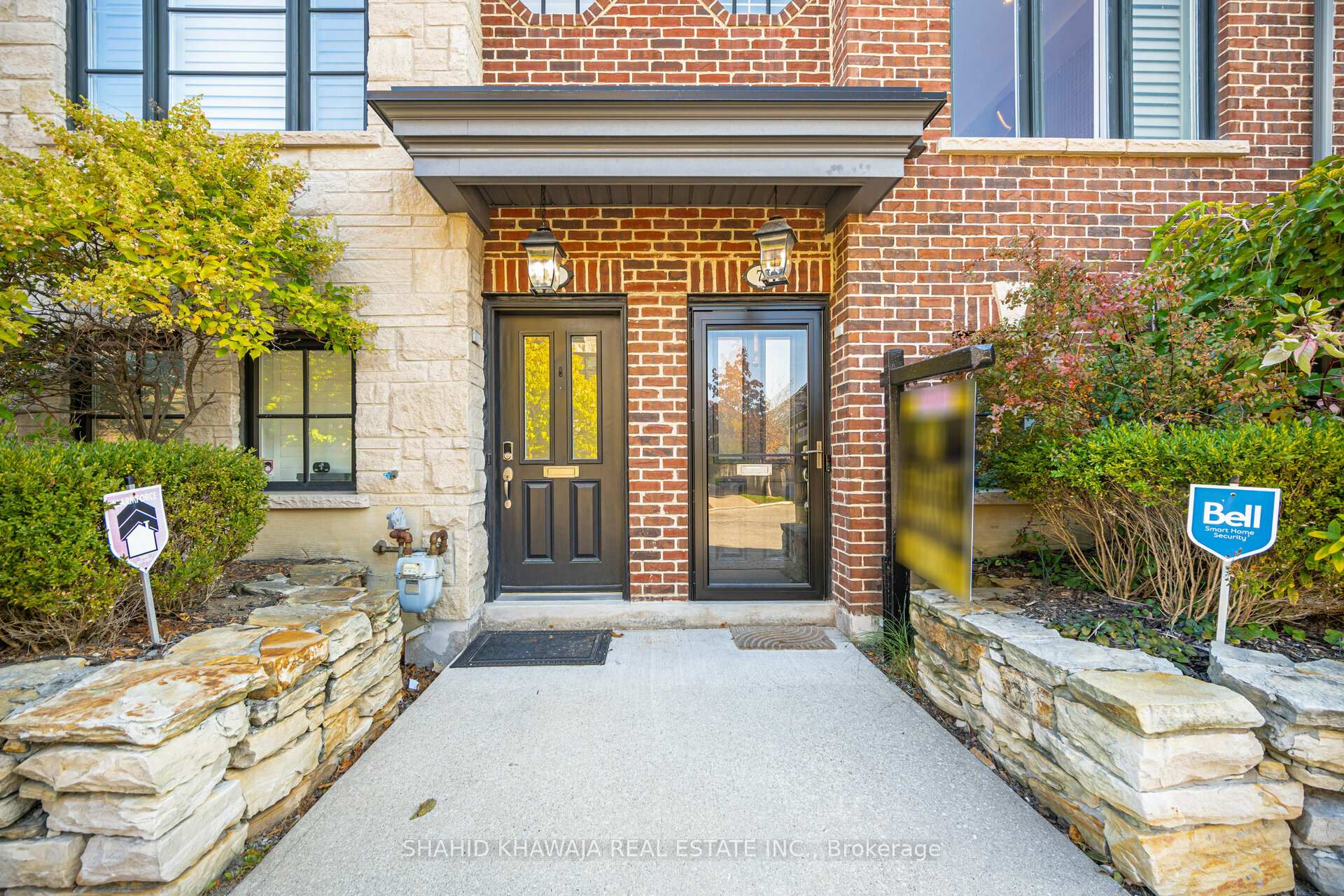 Photo 3 of 79 Ruby Lang Lane, Etobicoke, Mimico — HOMEH