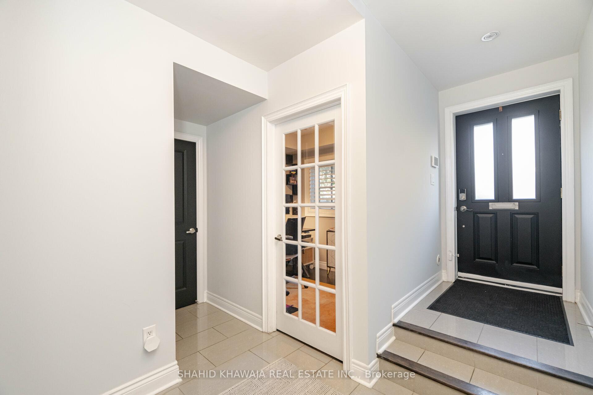 Photo 4 of 79 Ruby Lang Lane, Etobicoke, Mimico — HOMEH