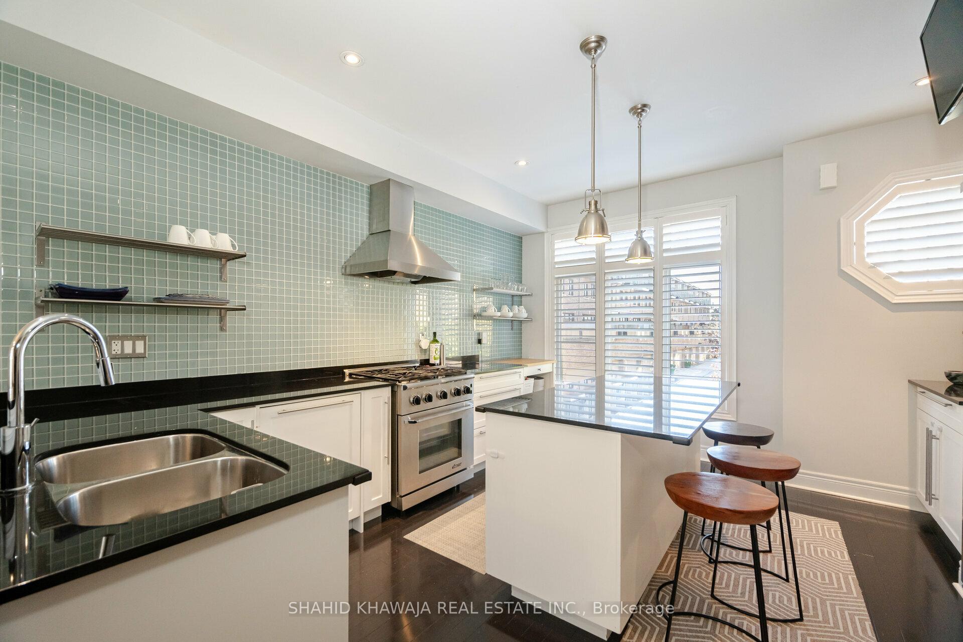 Photo 12 of 79 Ruby Lang Lane, Etobicoke, Mimico — HOMEH