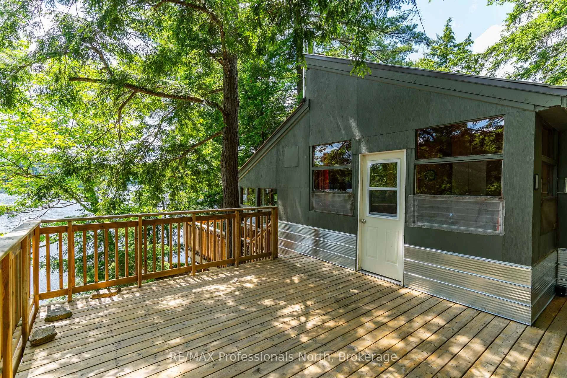 Photo 4 of 53437 Big Hawk Lake, Algonquin Highlands, Stanhope — HOMEH