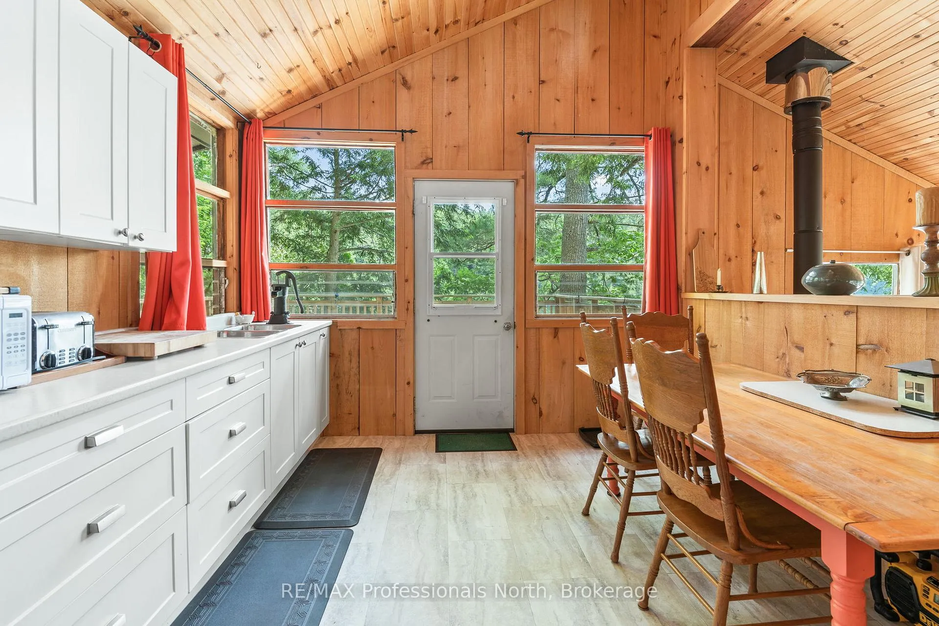 Photo 6 of 53437 Big Hawk Lake, Algonquin Highlands, Stanhope — HOMEH