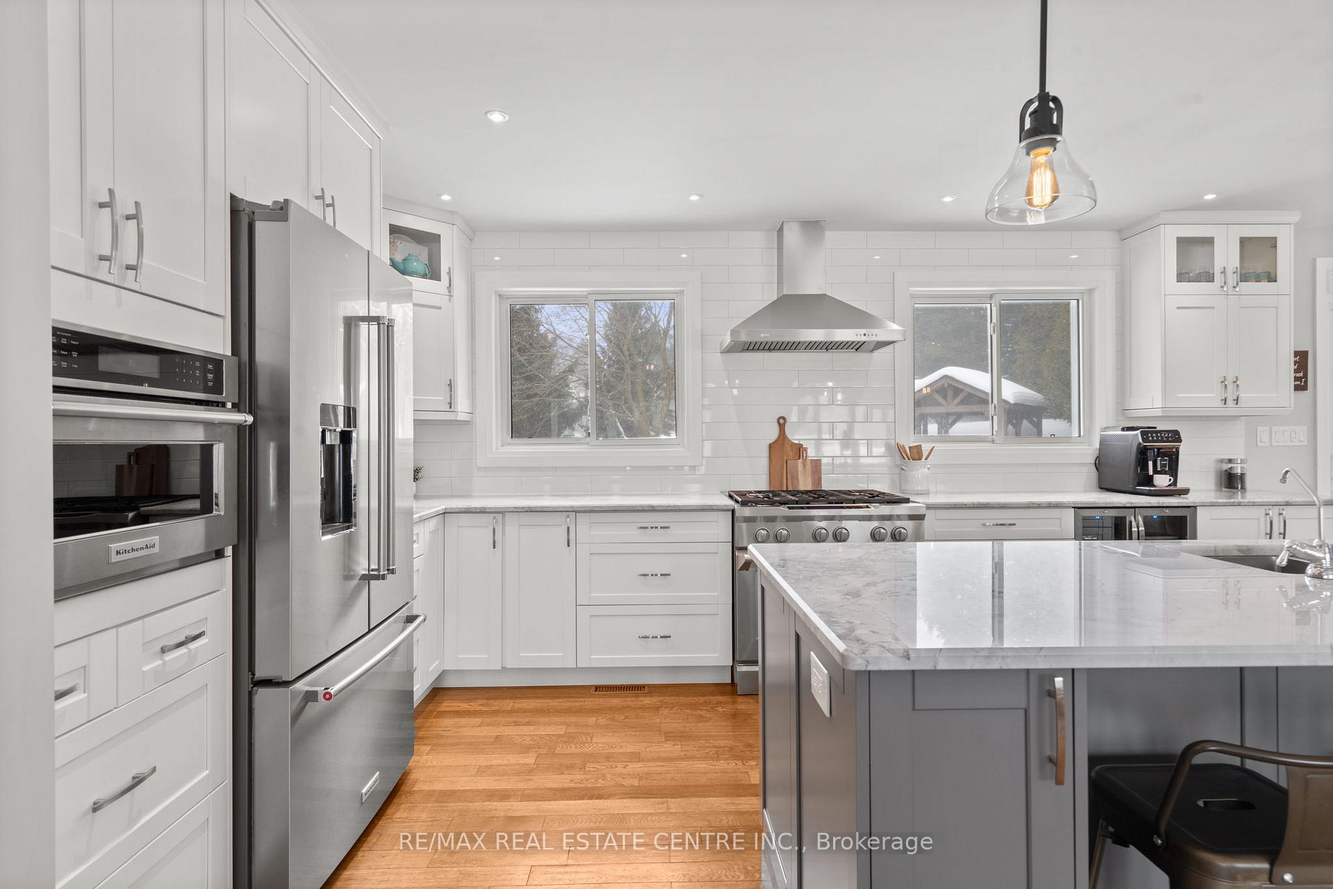 Photo 9 of 18 McKibbon Avenue, Amaranth, Rural Amaranth — HOMEH
