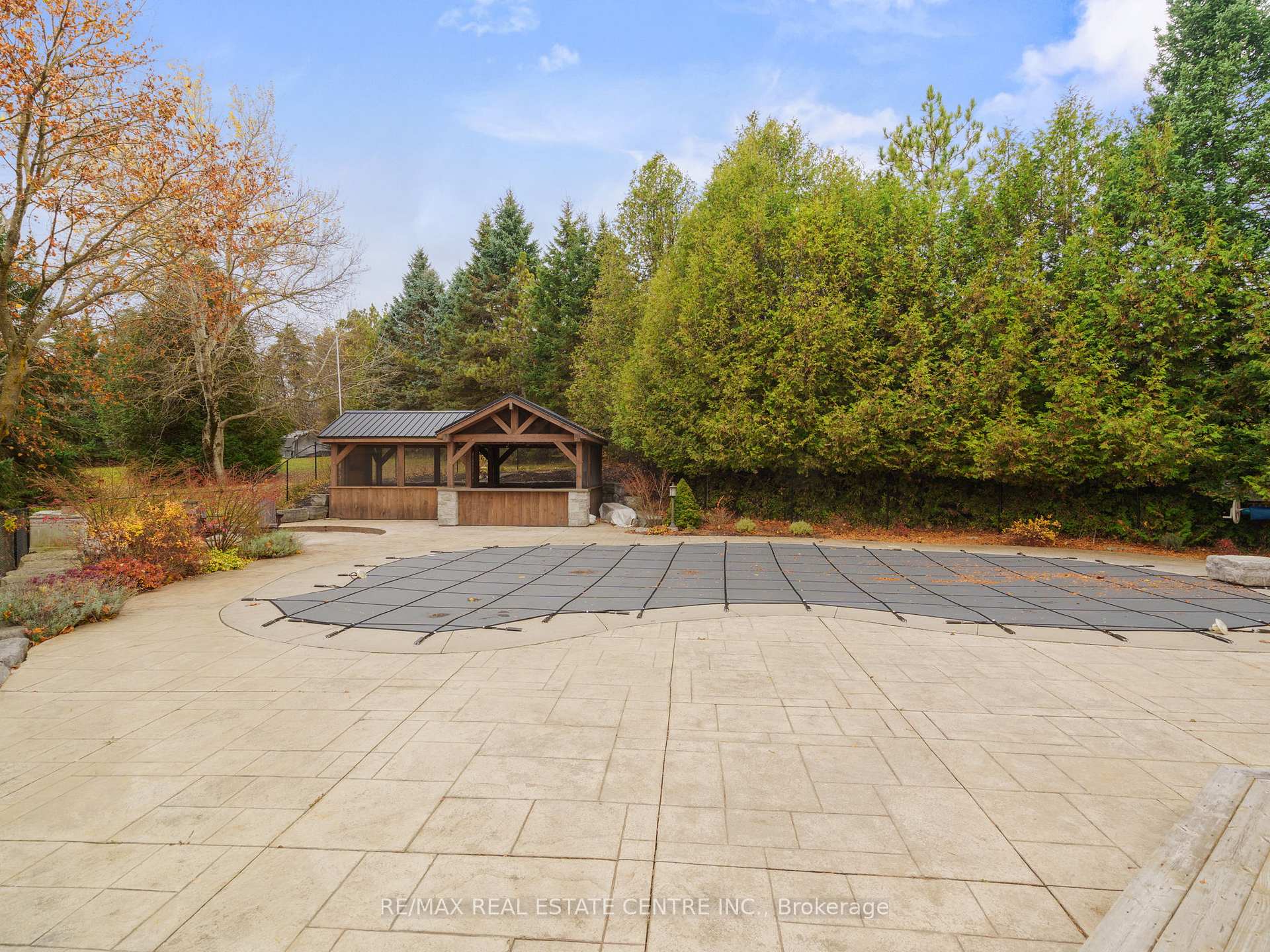 Photo 34 of 18 McKibbon Avenue, Amaranth, Rural Amaranth — HOMEH
