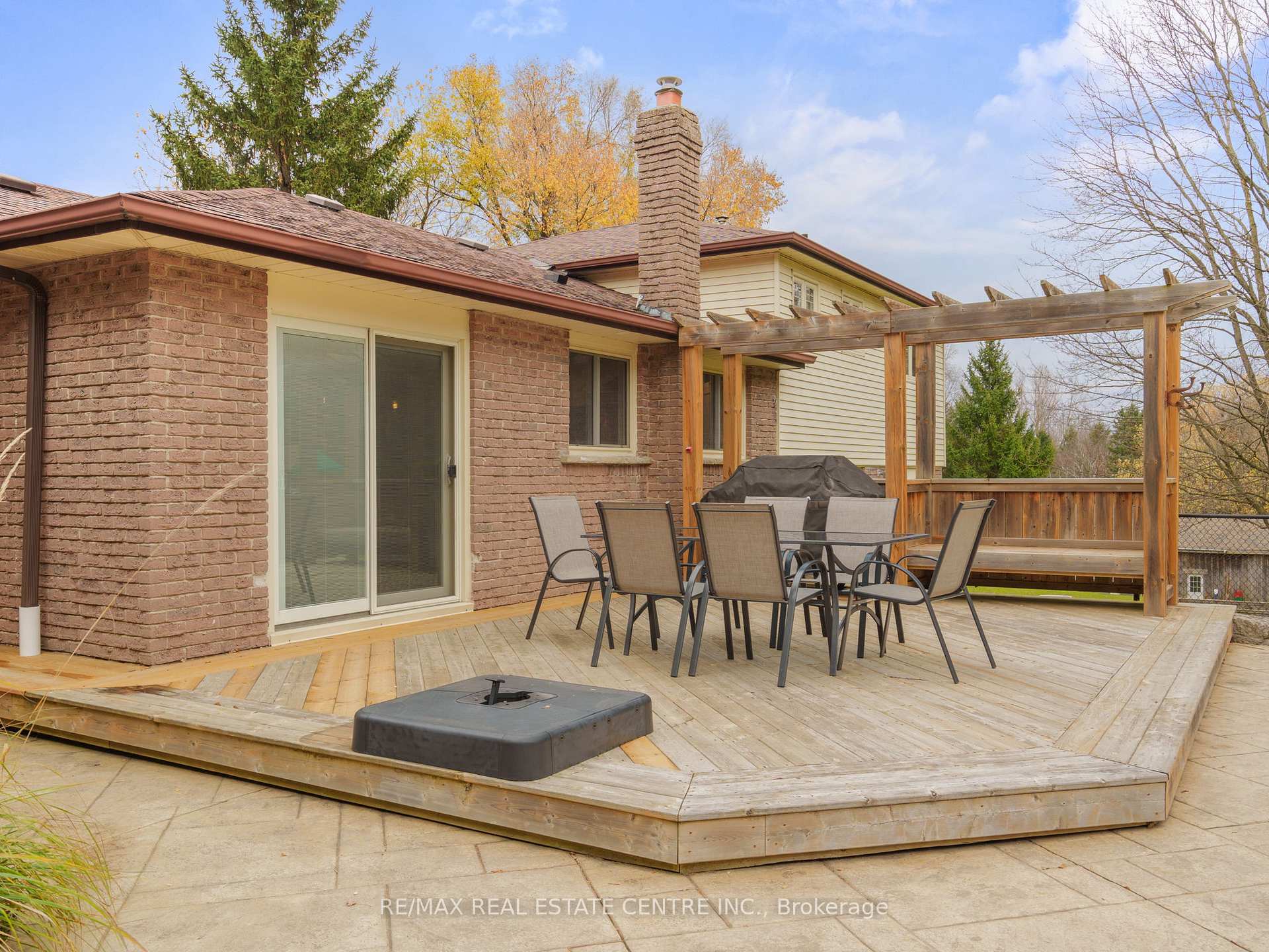 Photo 38 of 18 McKibbon Avenue, Amaranth, Rural Amaranth — HOMEH