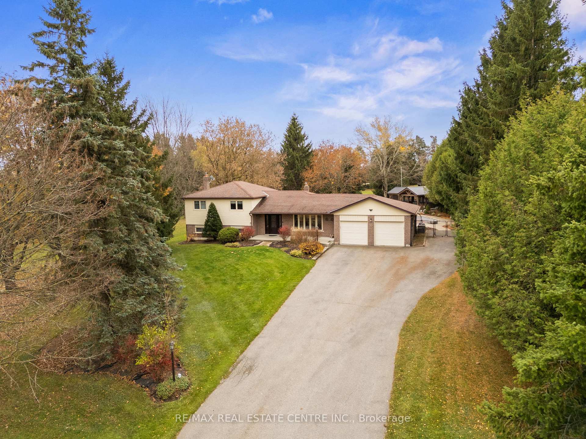 Photo 40 of 18 McKibbon Avenue, Amaranth, Rural Amaranth — HOMEH