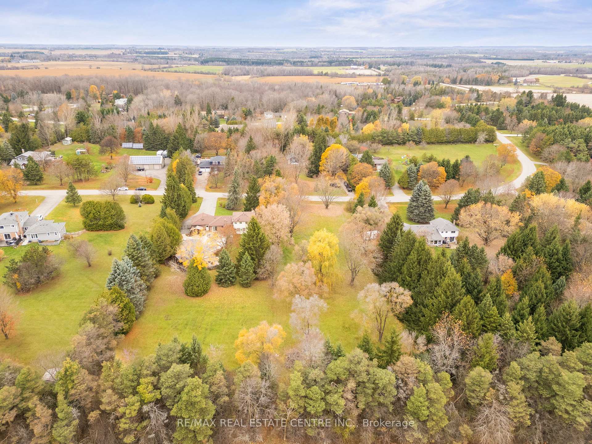 Photo 42 of 18 McKibbon Avenue, Amaranth, Rural Amaranth — HOMEH