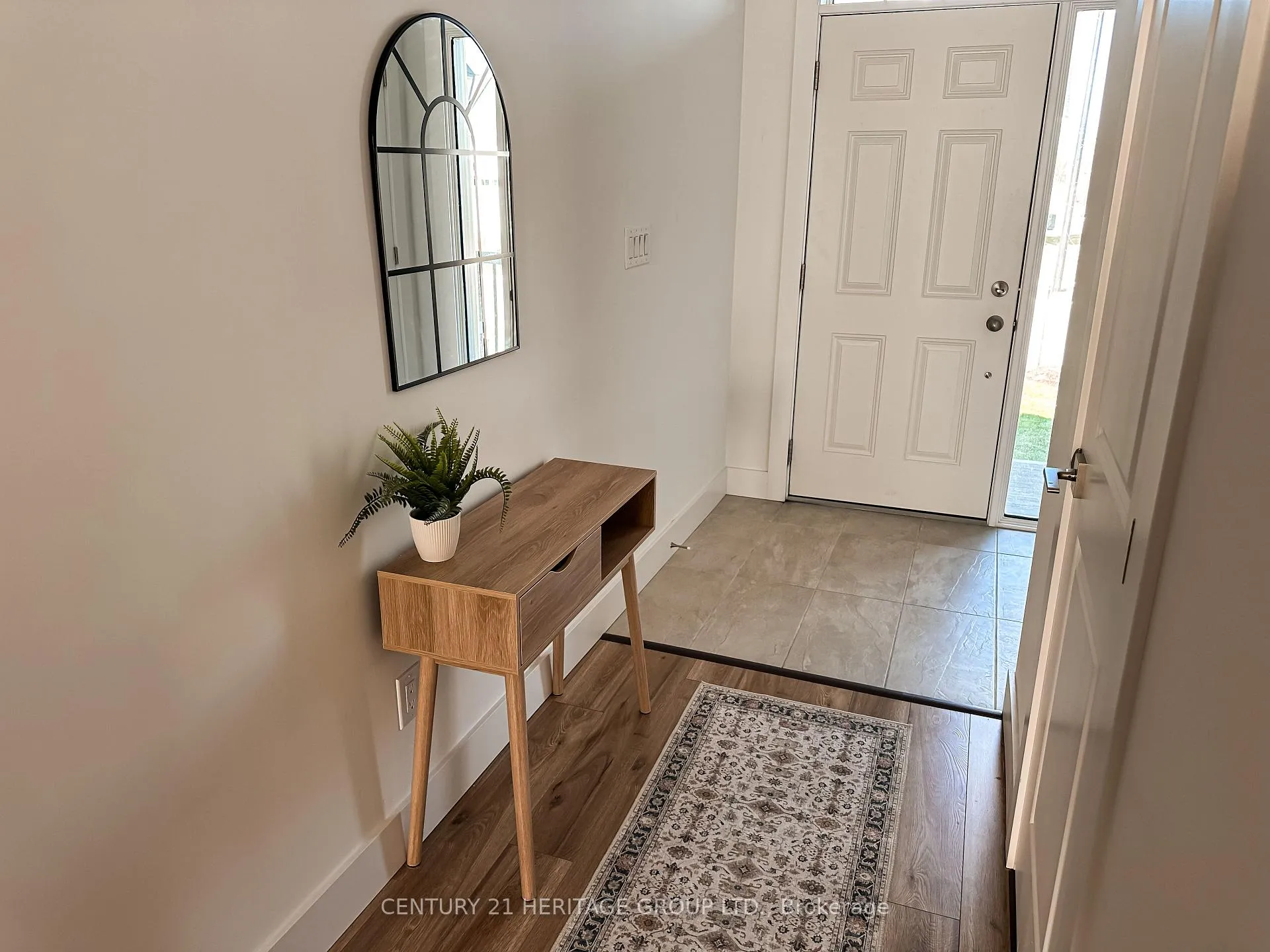Photo 5 of 133 Black Willow Crescent, Blue Mountains — HOMEH
