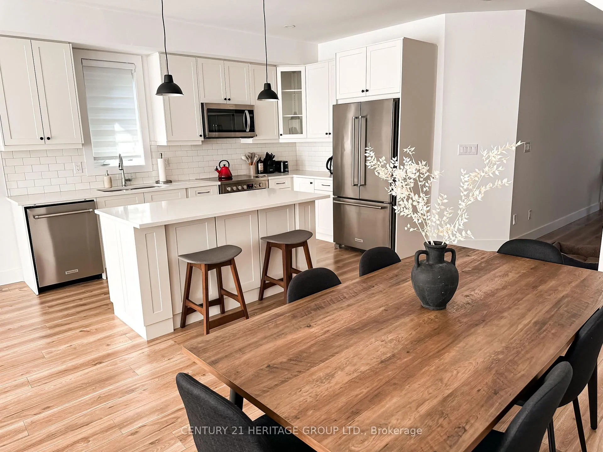 Photo 13 of 133 Black Willow Crescent, Blue Mountains — HOMEH
