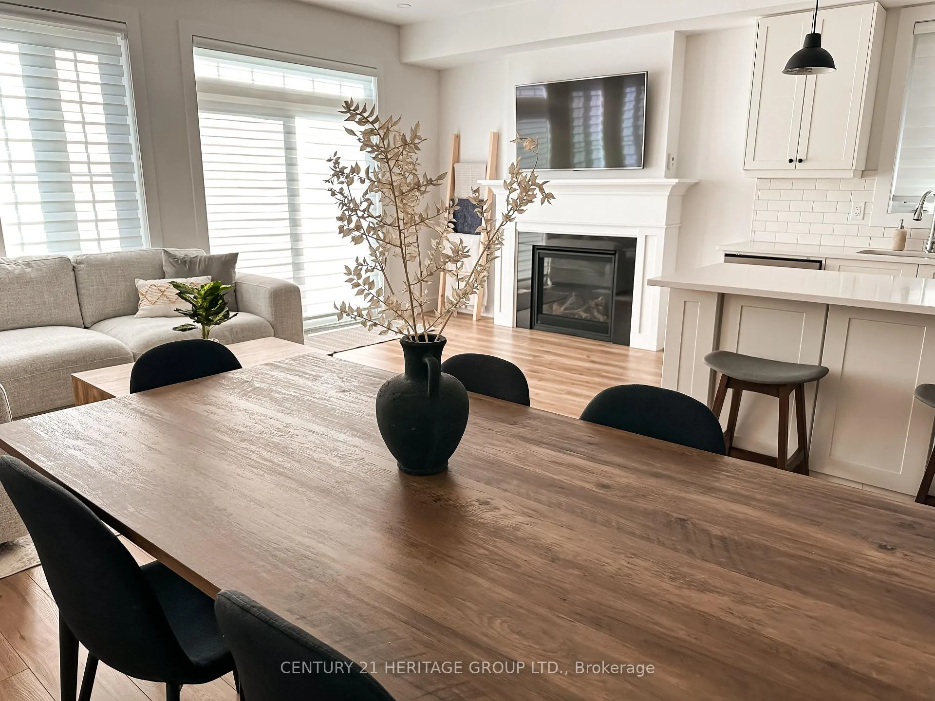 Photo 14 of 133 Black Willow Crescent, Blue Mountains — HOMEH