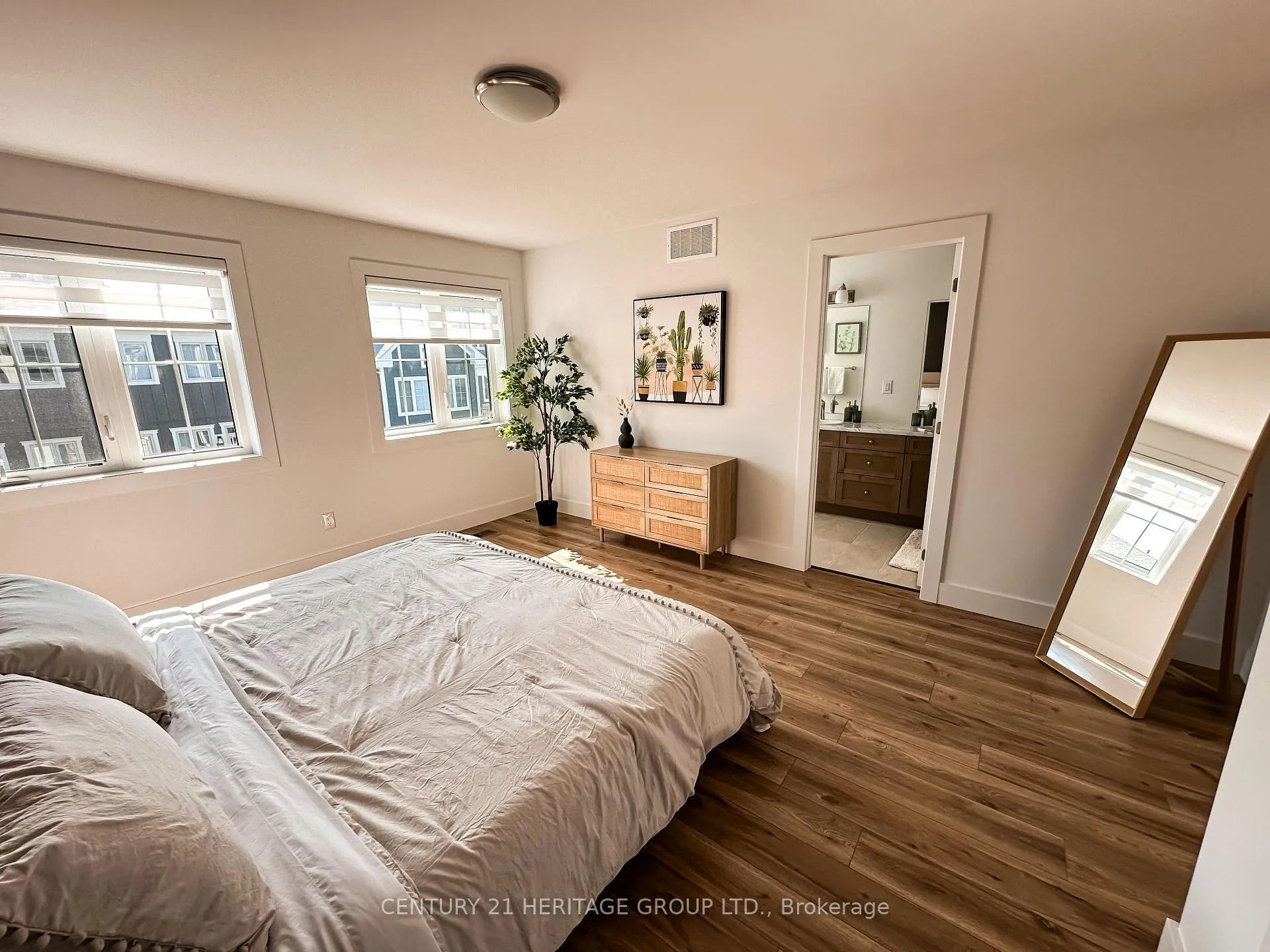 Photo 17 of 133 Black Willow Crescent, Blue Mountains — HOMEH