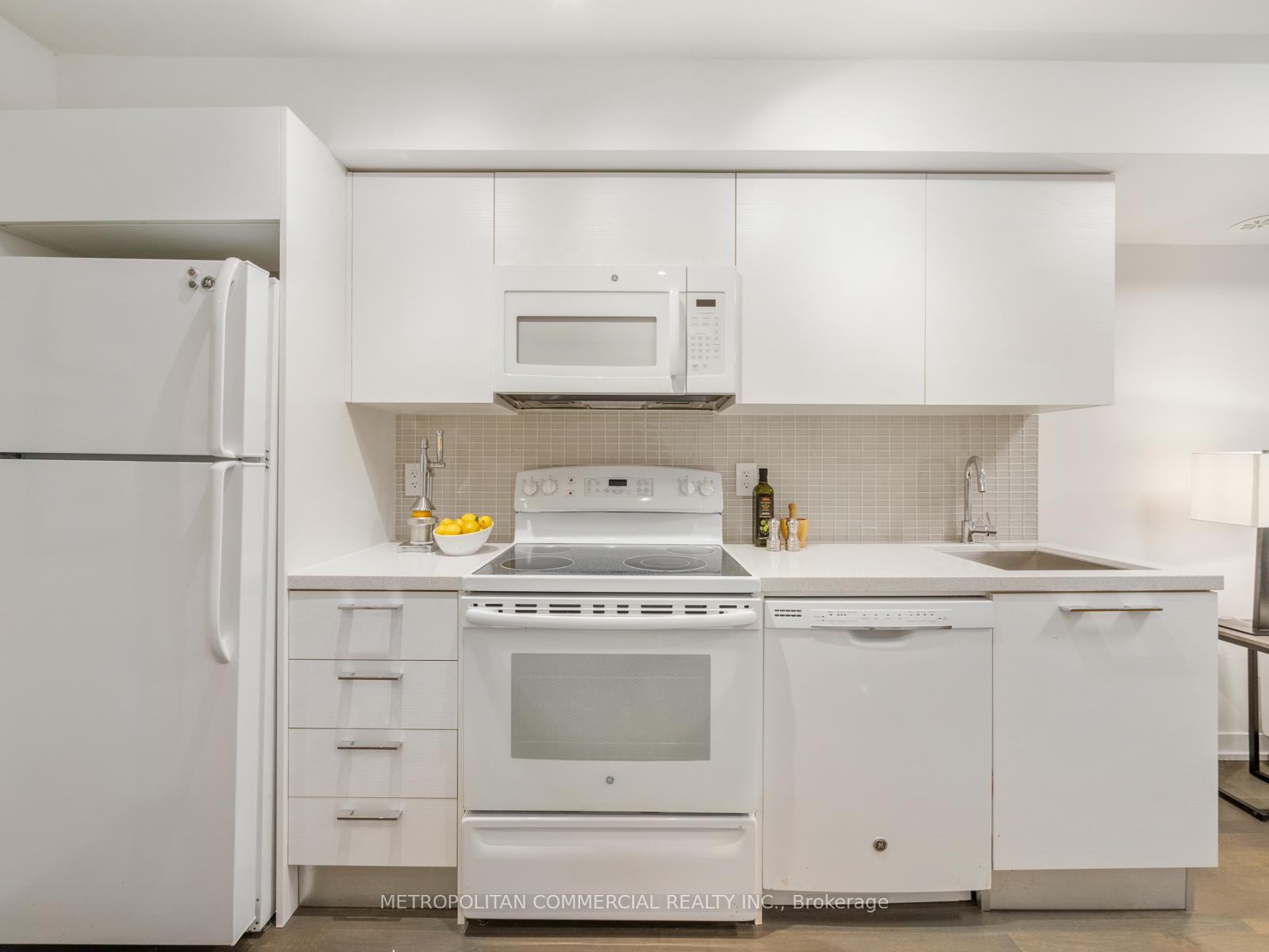 Photo 2 of Unit Lower, 28A Givins Street, Toronto, Trinity-Bellwoods — HOMEH